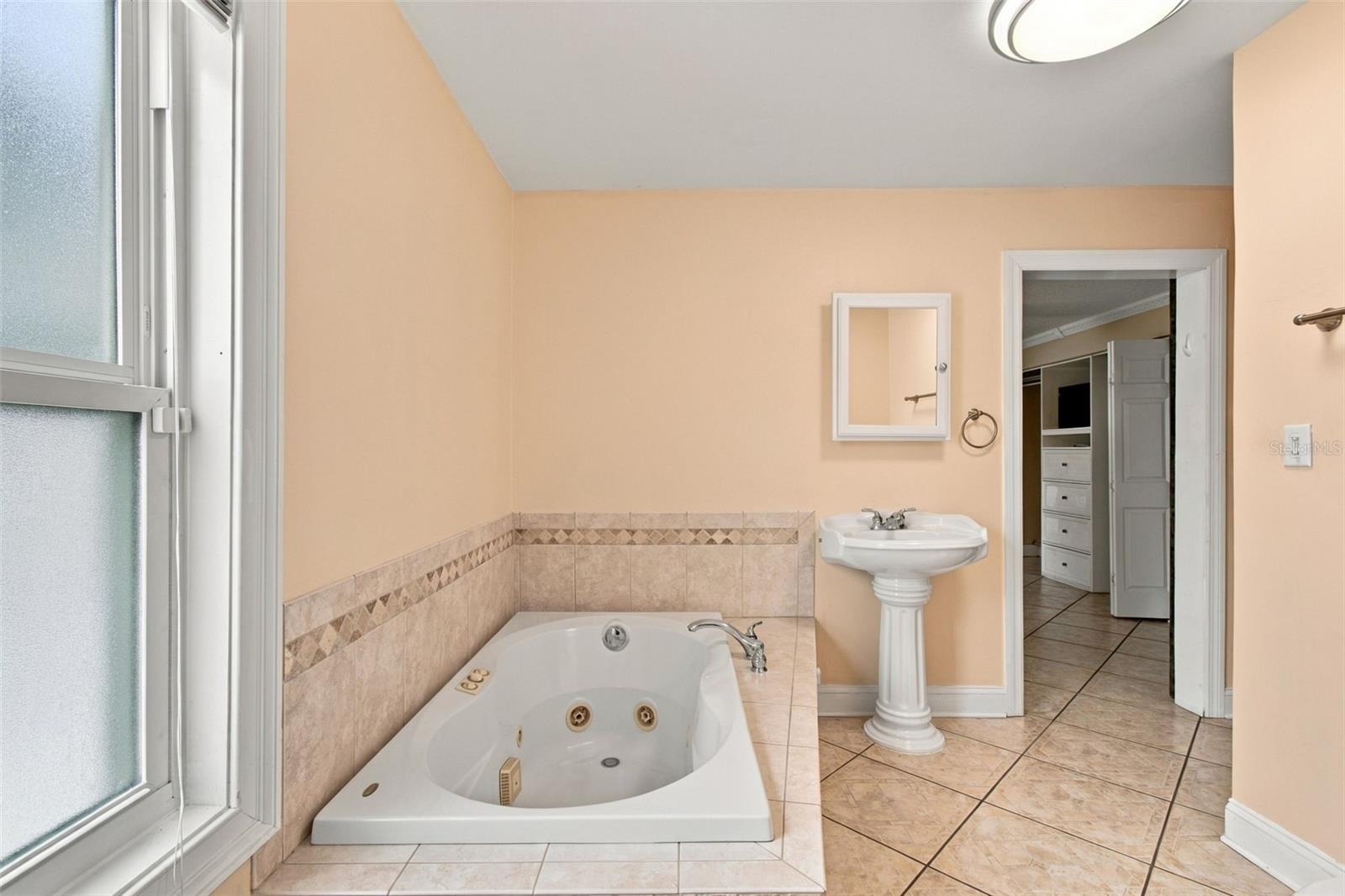 2908 W ARCH ST — photo 29