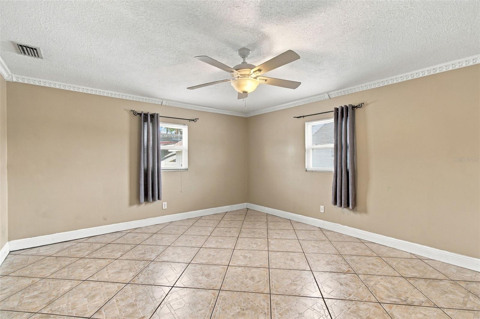 2908 W ARCH ST — photo 24