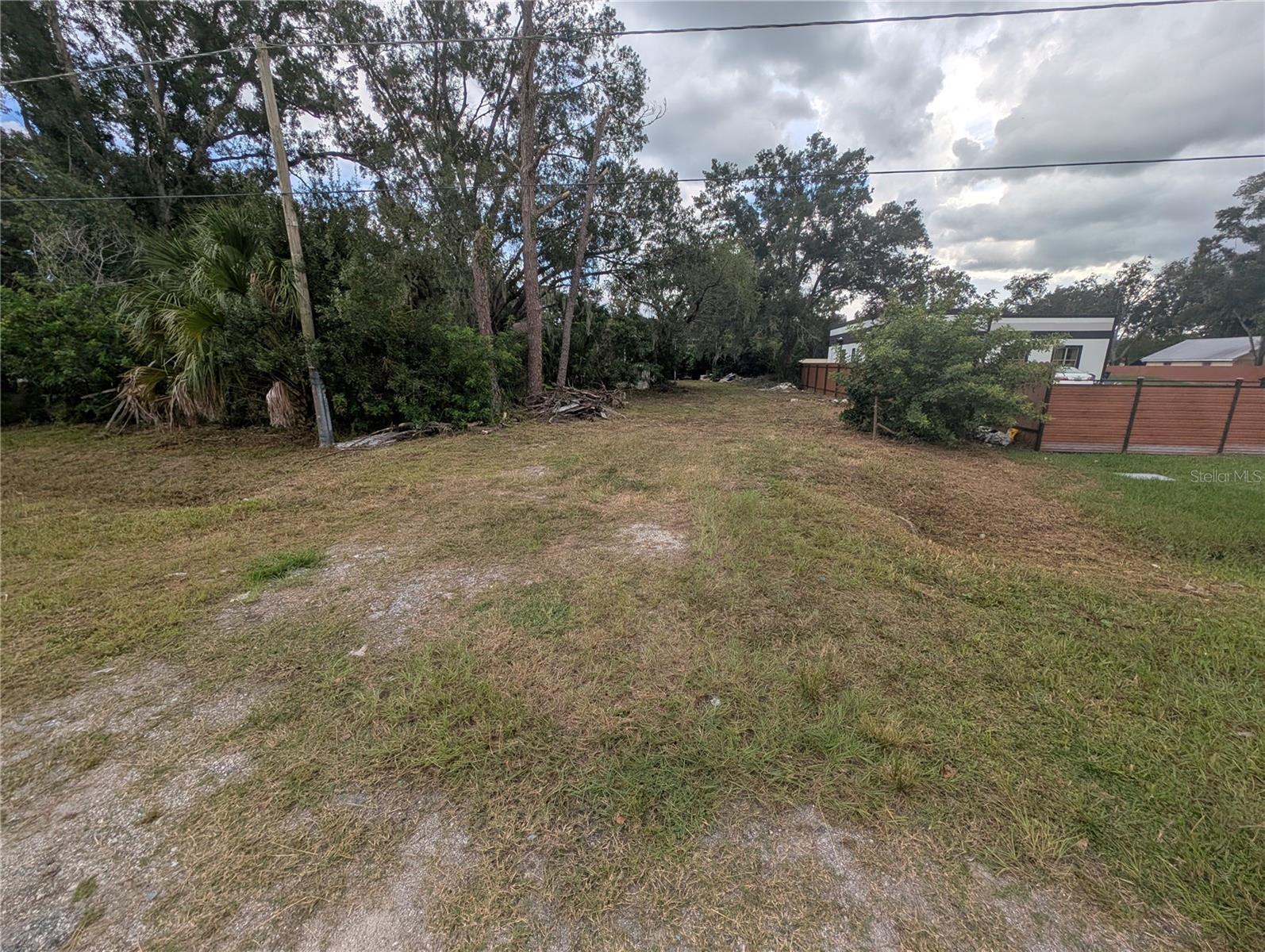 12111 GLENSHIRE DR — photo 7