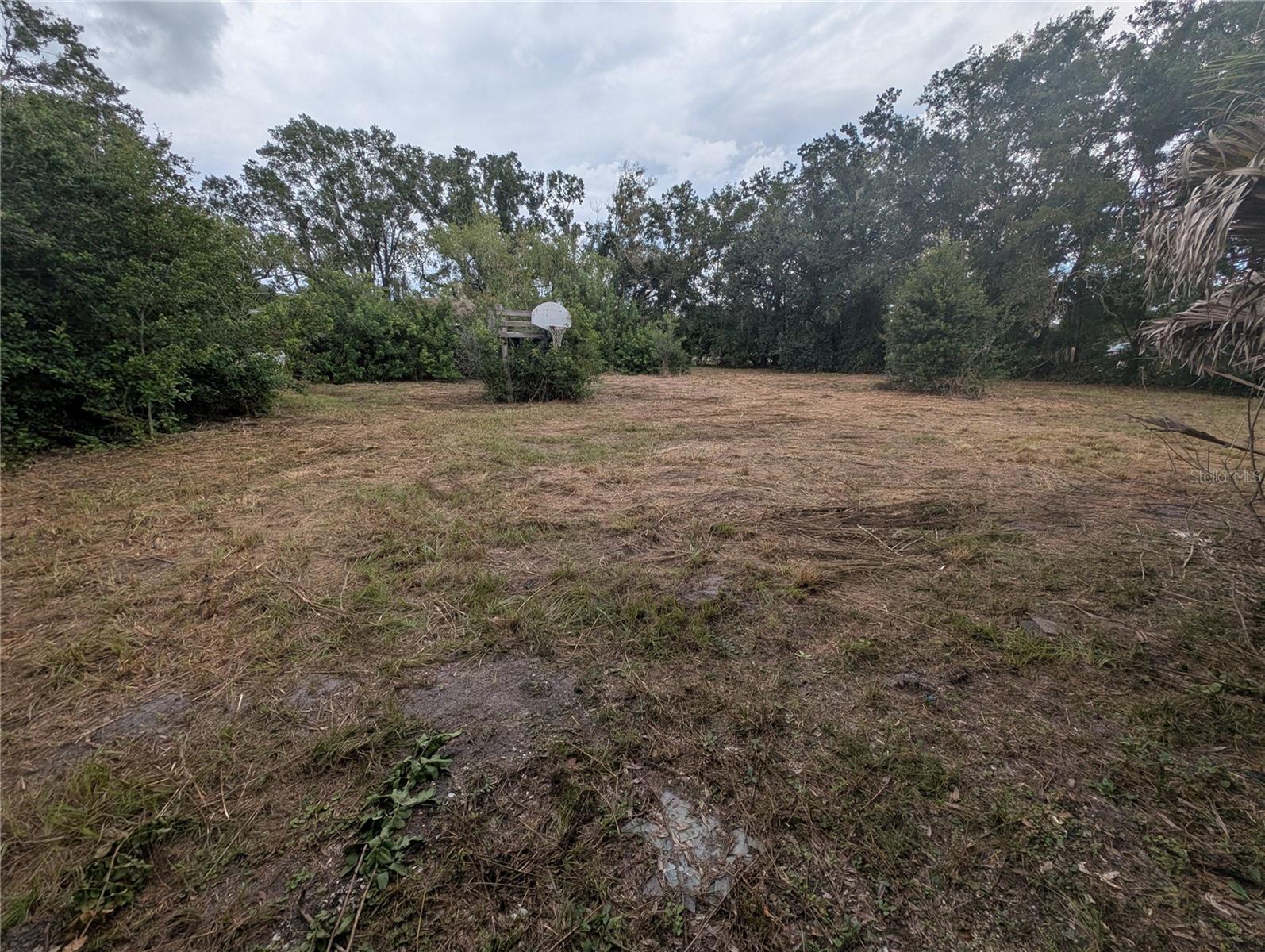 12111 GLENSHIRE DR — photo 11