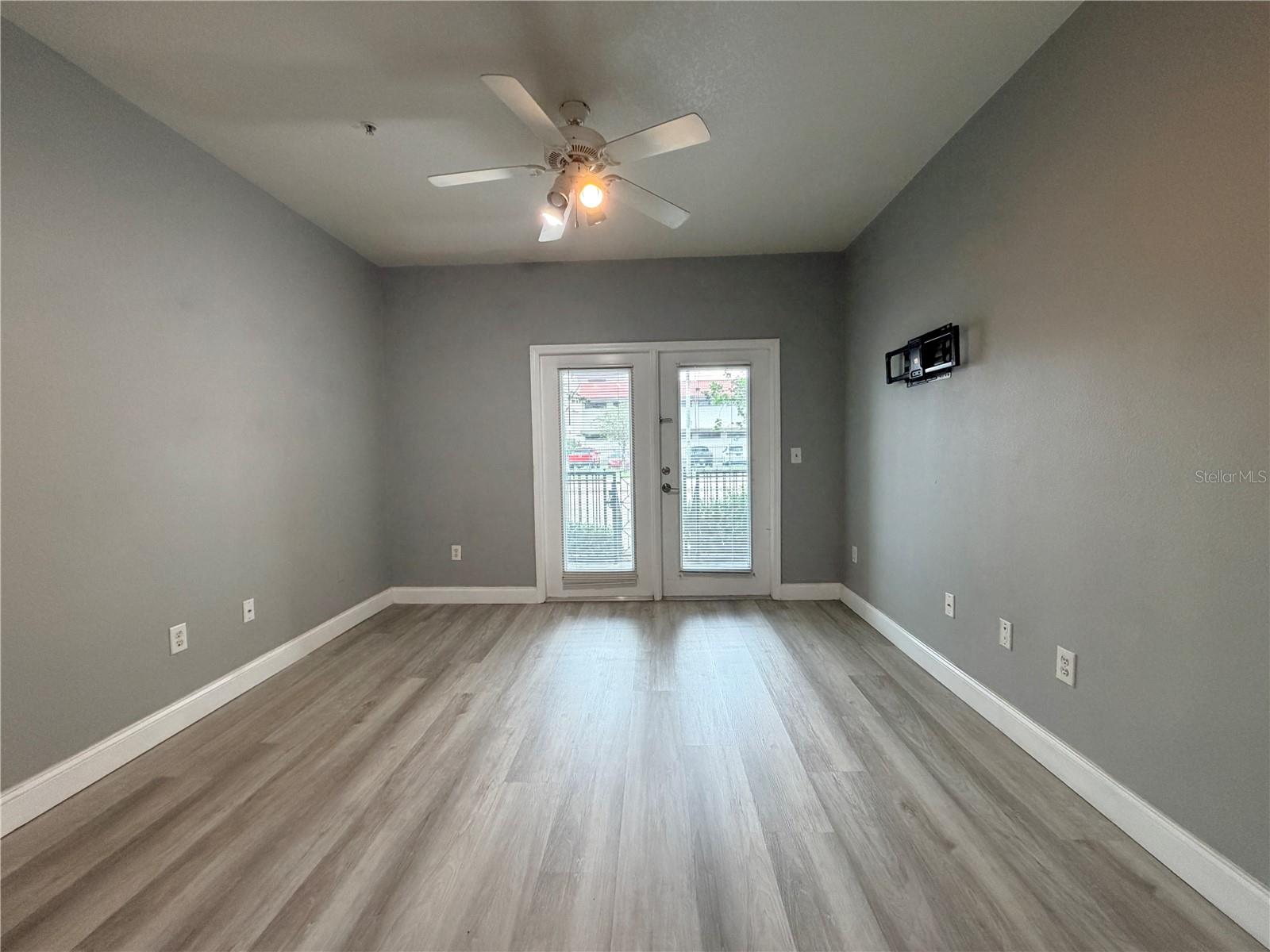 1910 E PALM AVE #8106 — photo 6