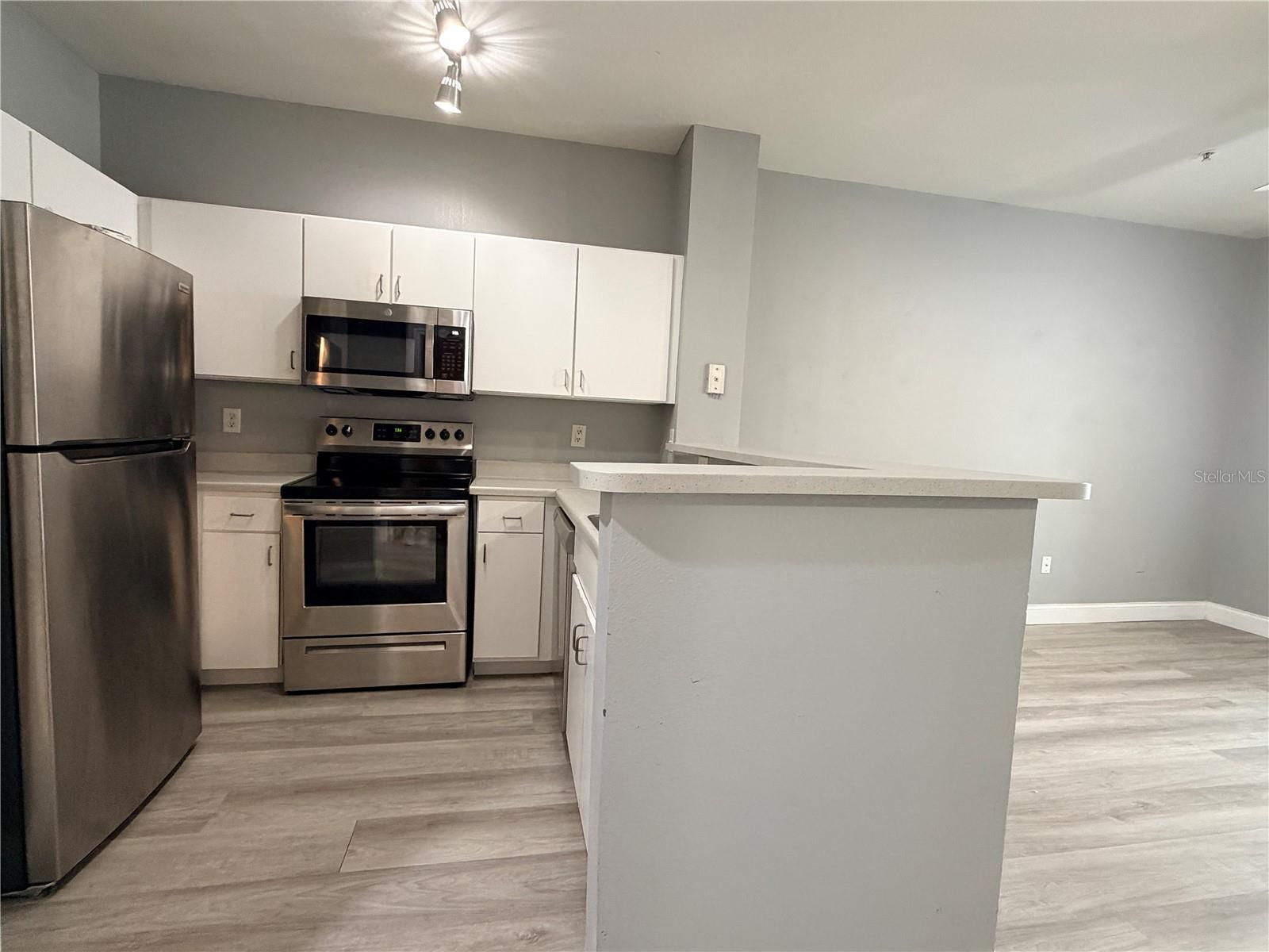 1910 E PALM AVE #8106 — photo 5