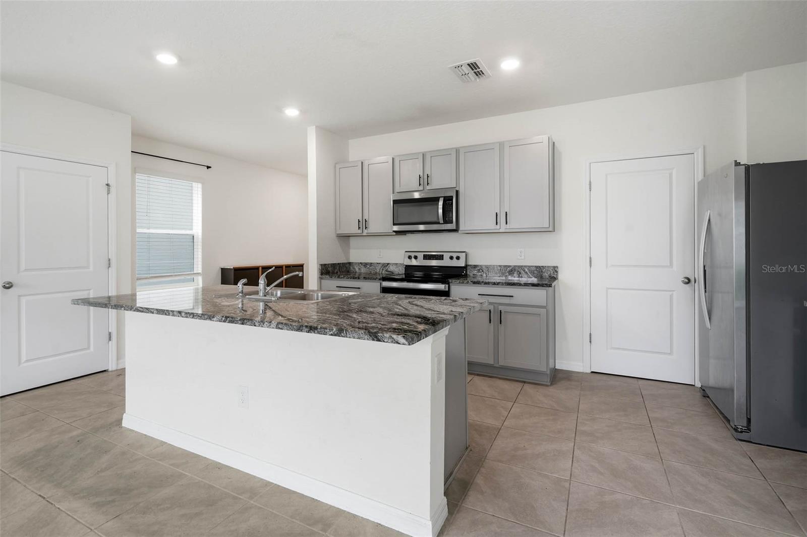 5674 BANBURY RIDGE RUN — photo 9