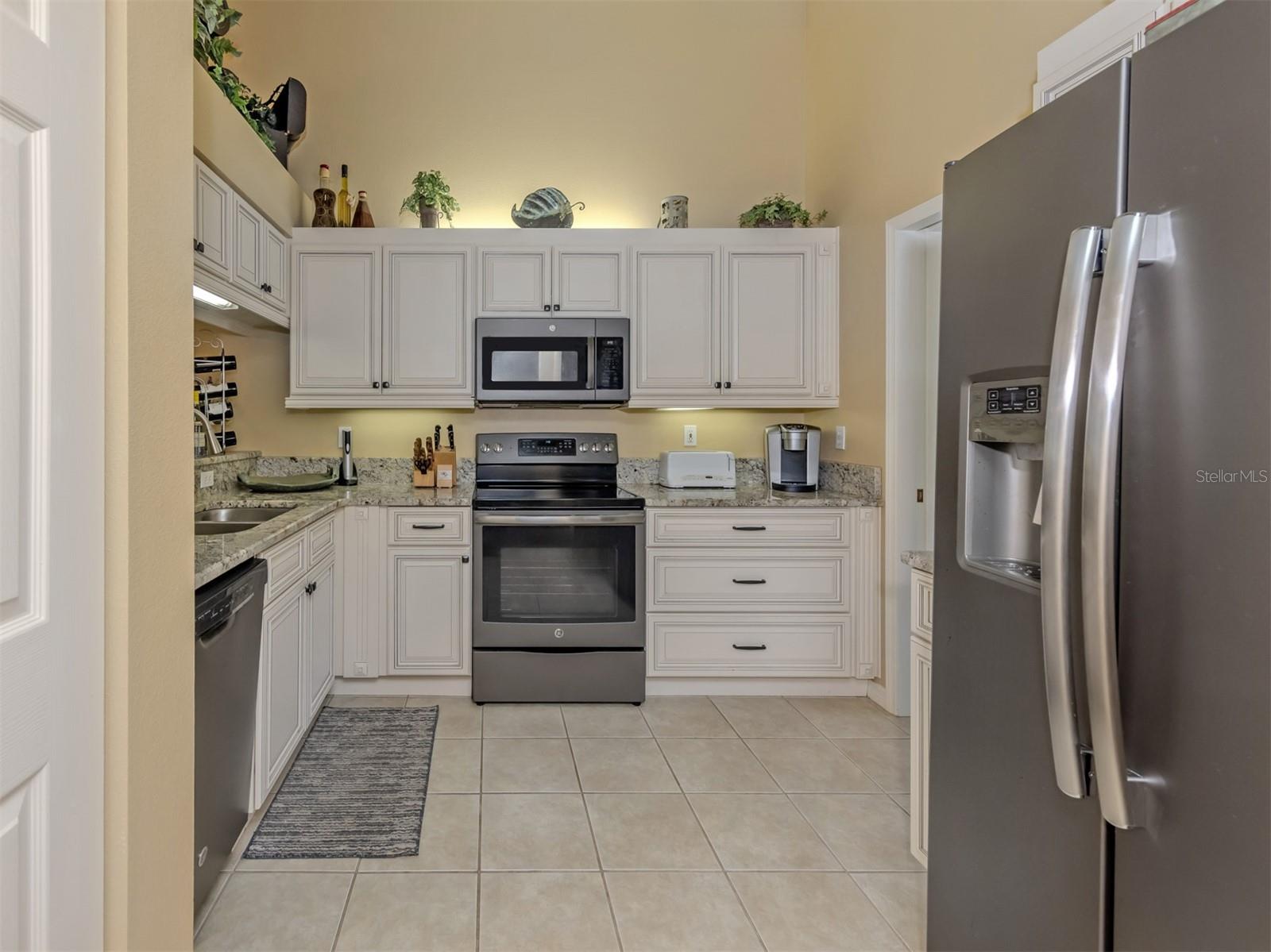 316 CLEARBROOK CIR #204 — photo 13