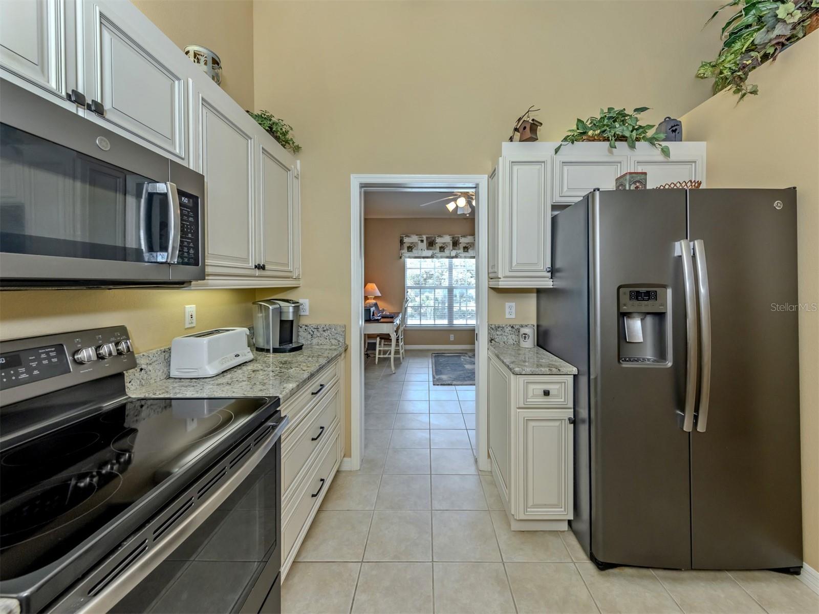 316 CLEARBROOK CIR #204 — photo 17