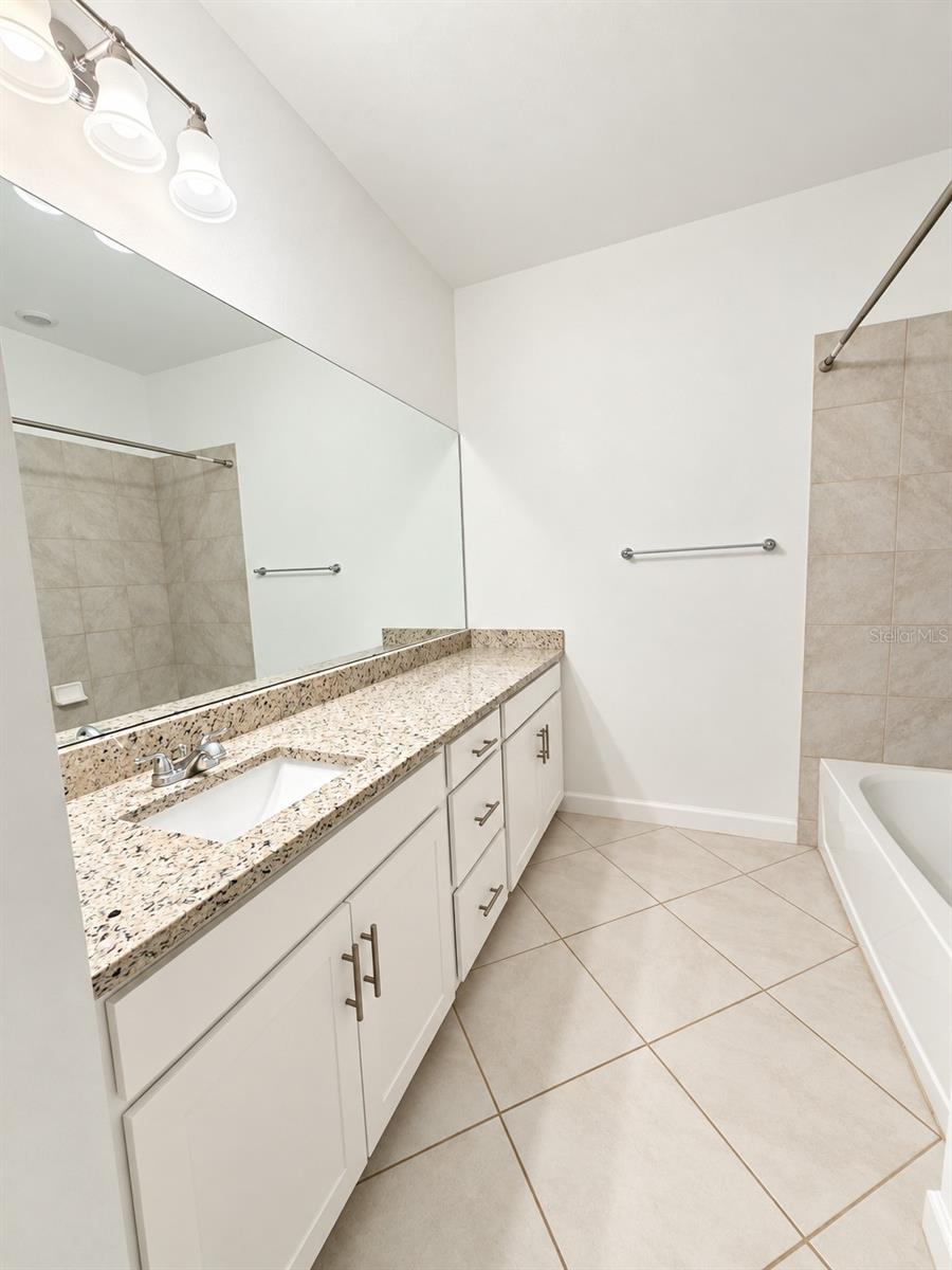 15263 SUNNY DAY DR — photo 15