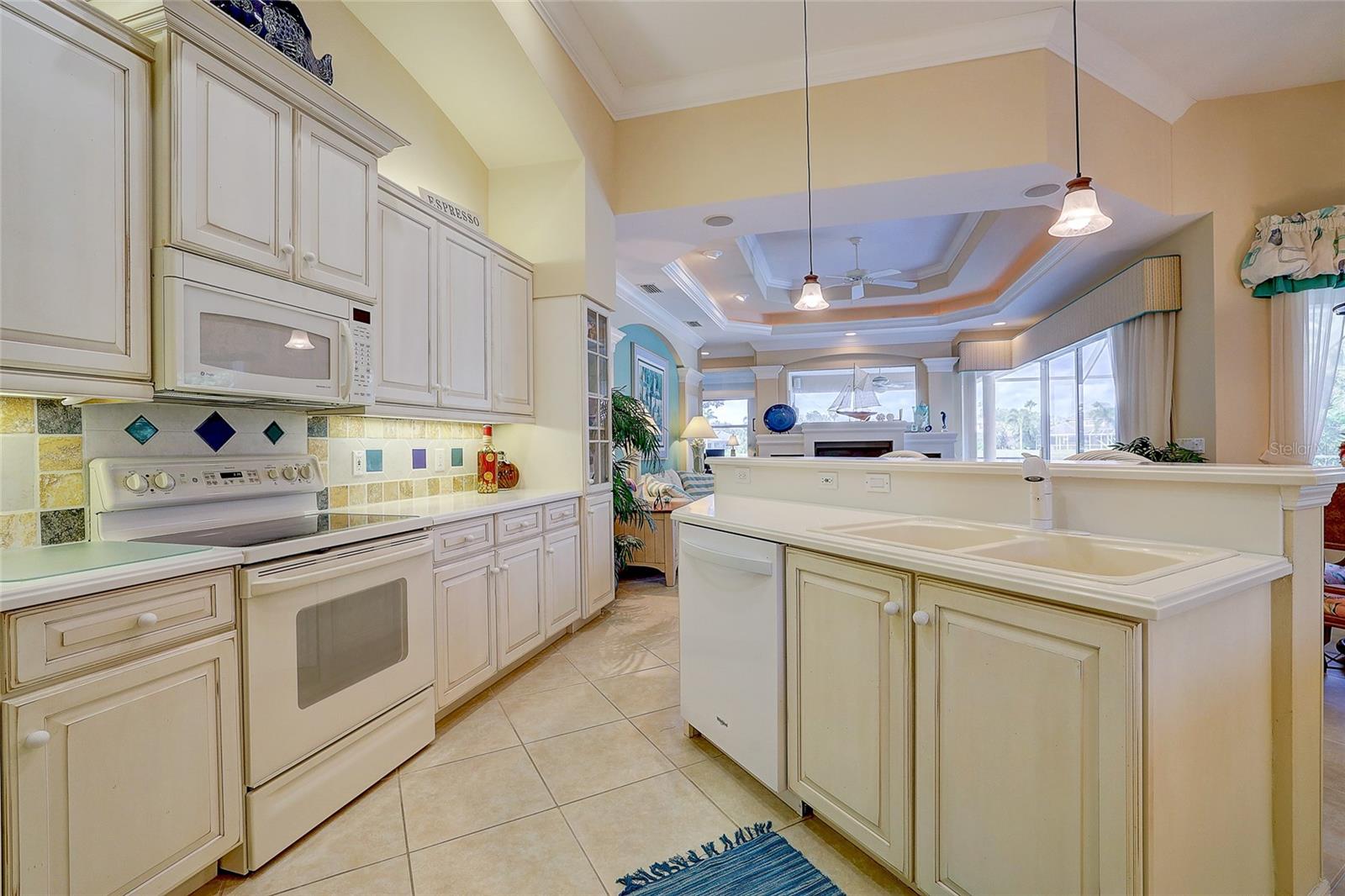 12306 GREENBRIER WAY — photo 13