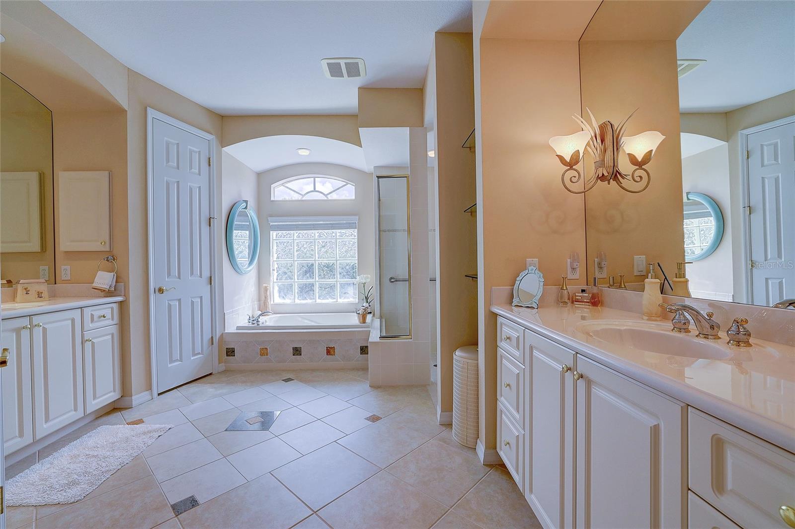 12306 GREENBRIER WAY — photo 26