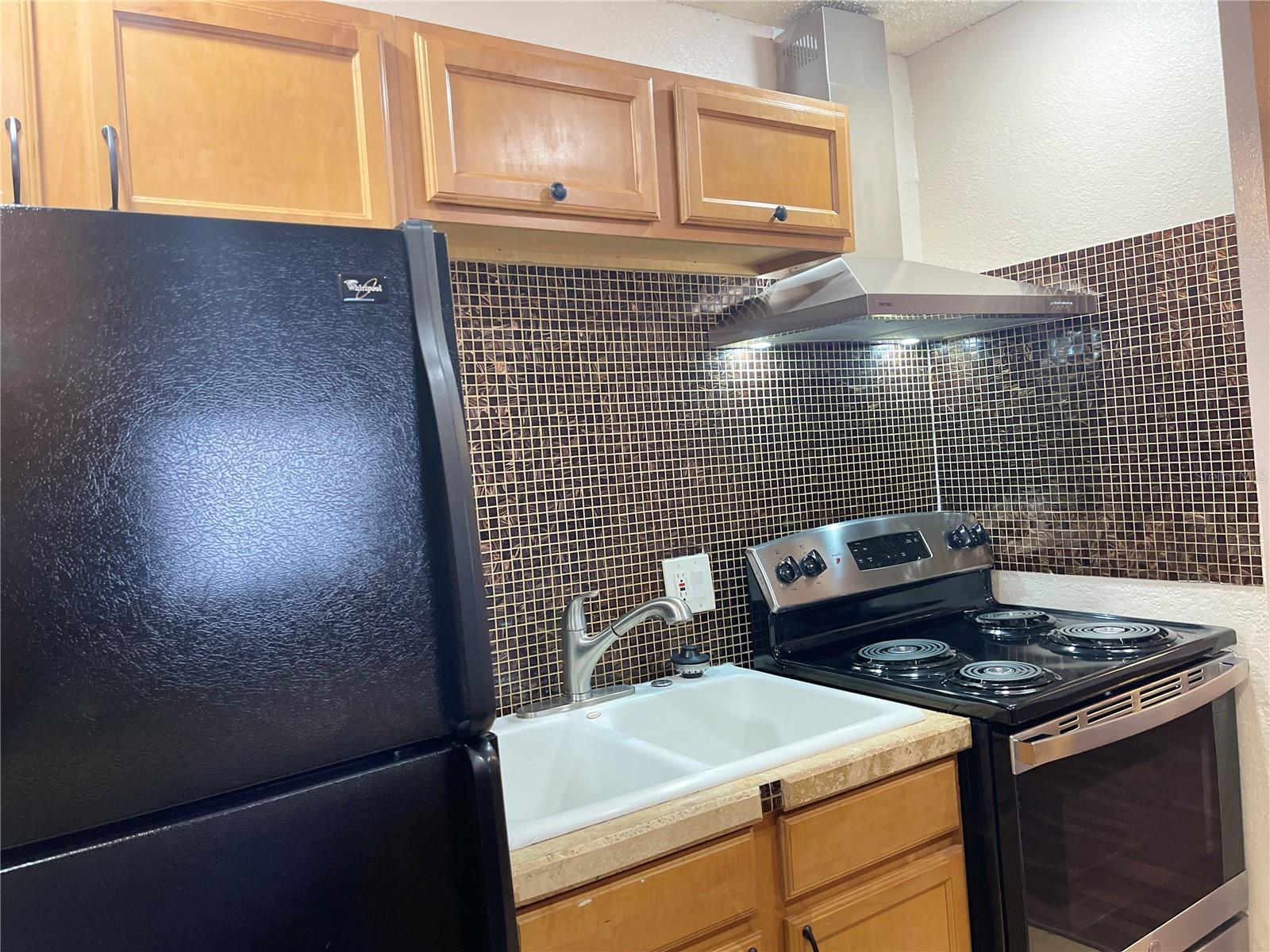 9105 W HILLSBOROUGH AVE #I104 — photo 8