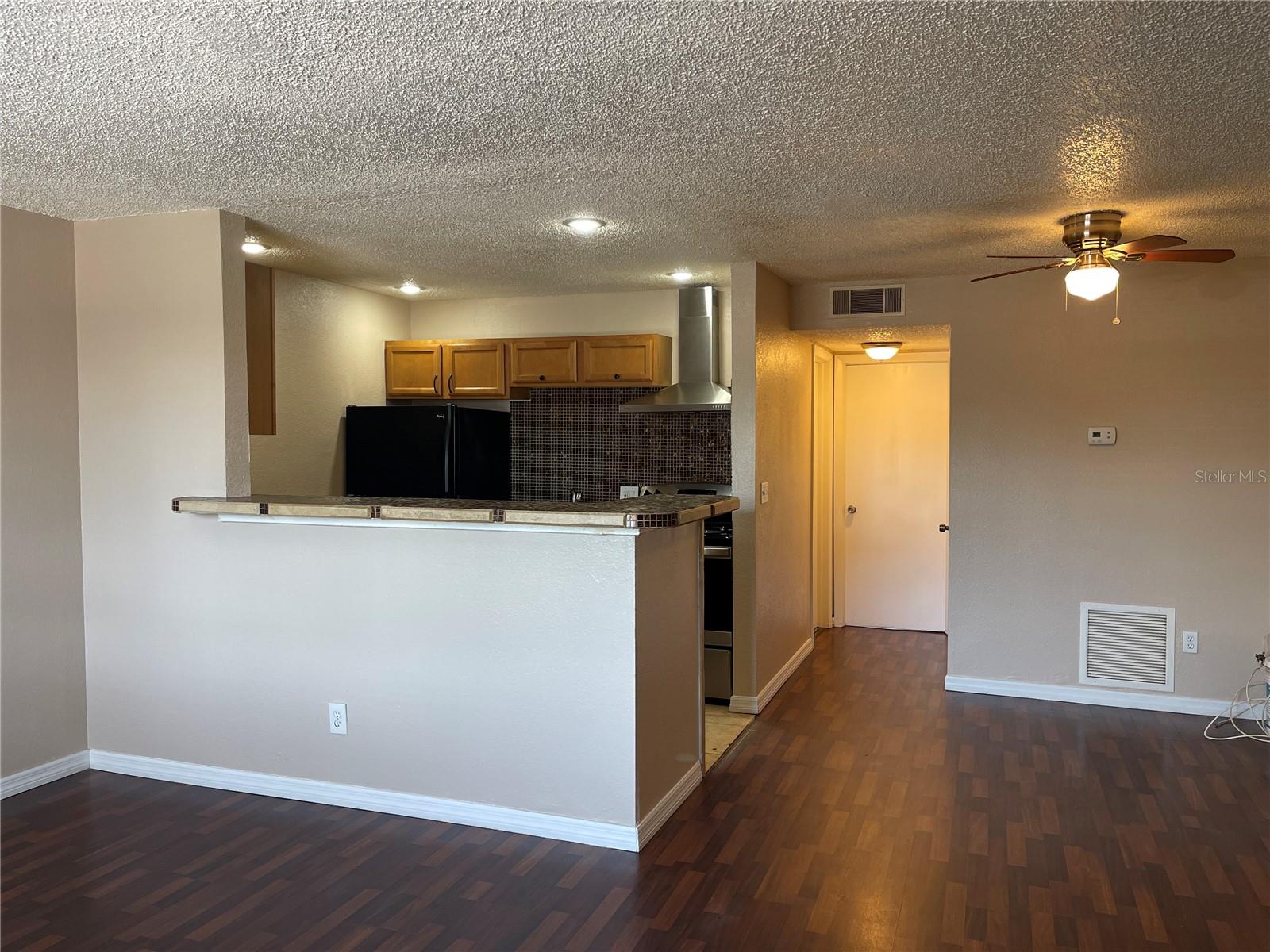 9105 W HILLSBOROUGH AVE #I104 — photo 4