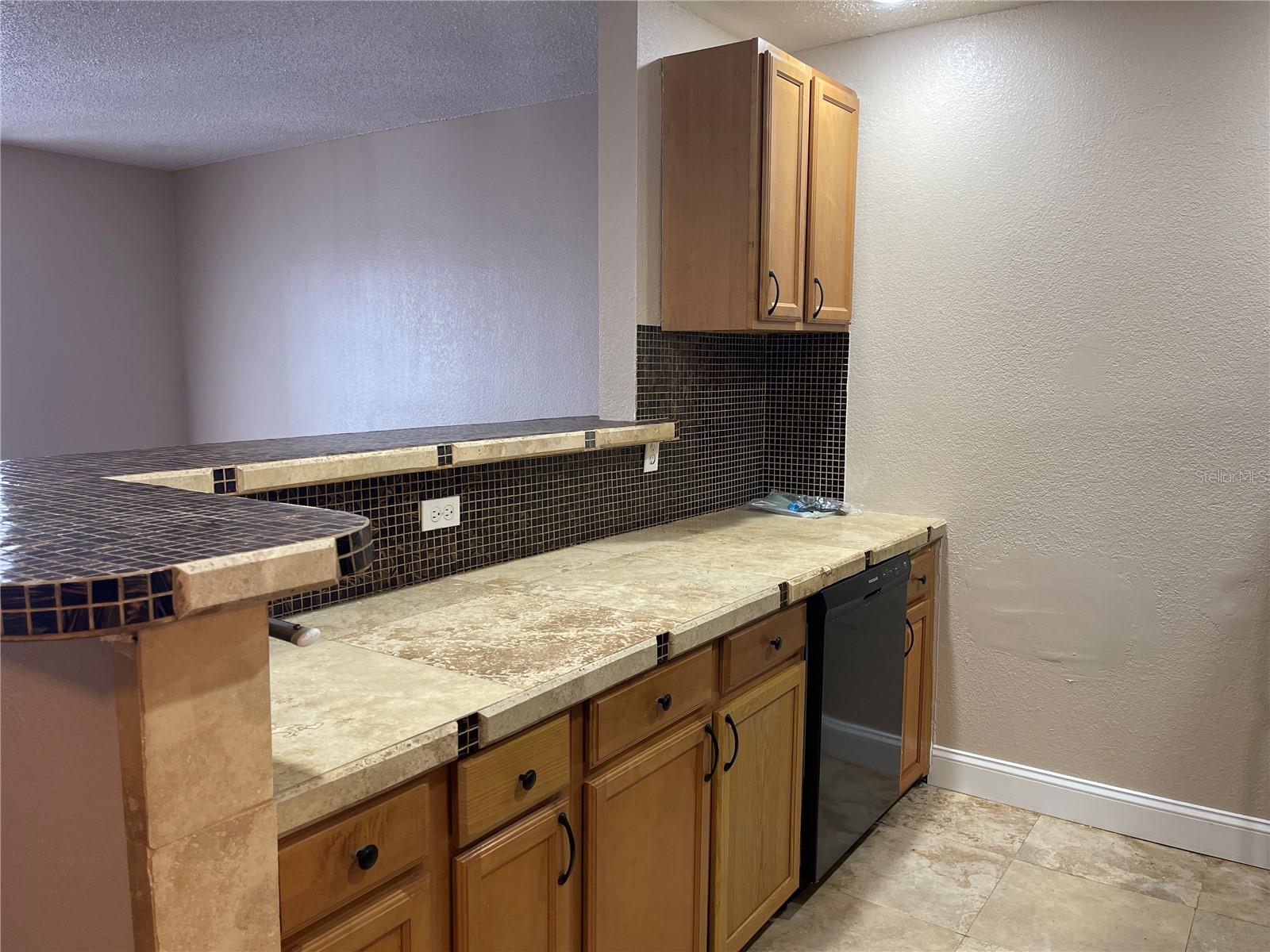 9105 W HILLSBOROUGH AVE #I104 — photo 7