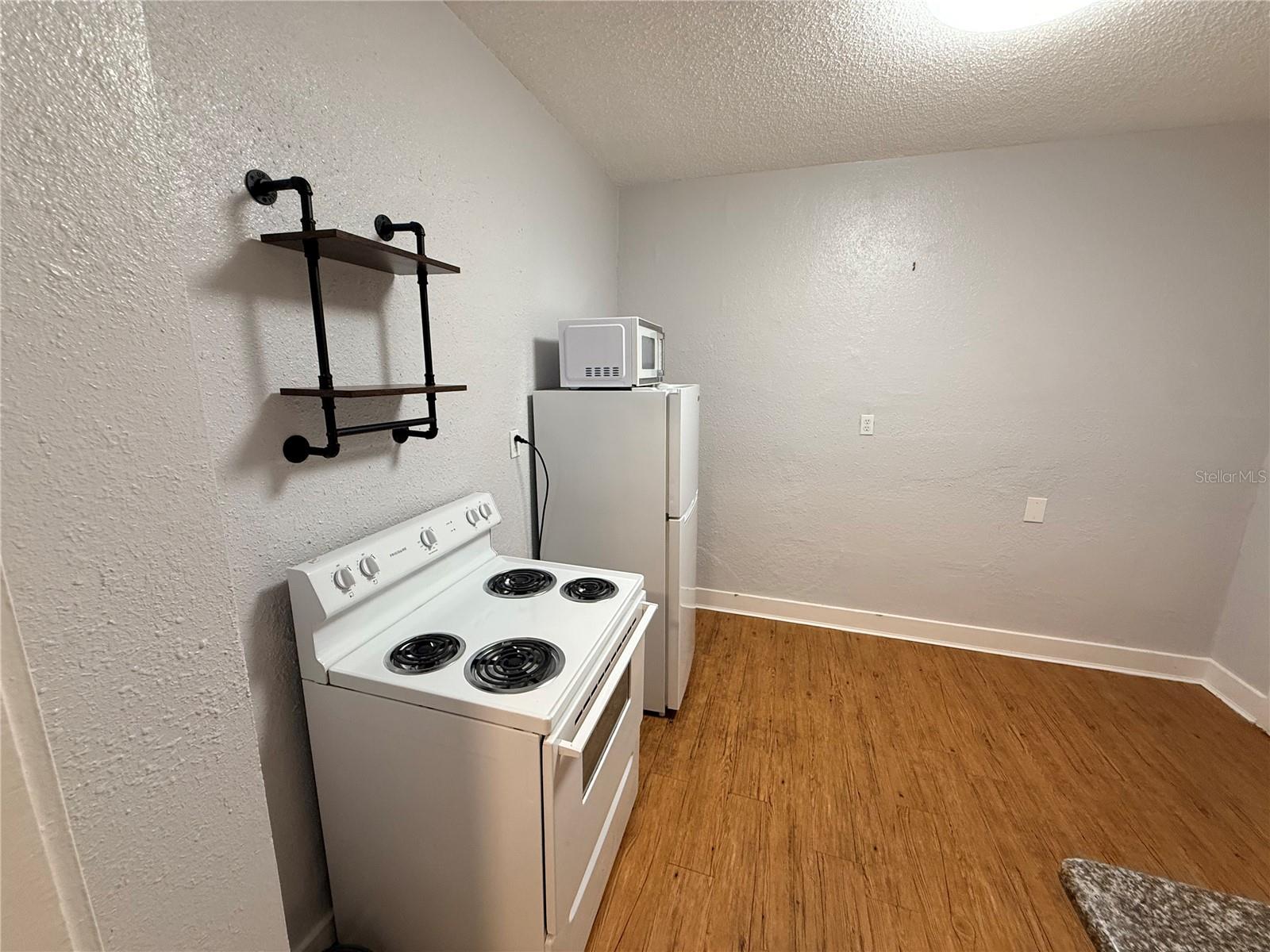 308 GROVE ST N #205 — photo 16