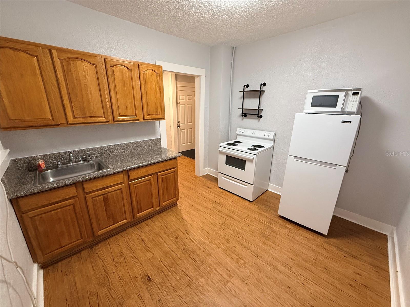 308 GROVE ST N #205 — photo 19