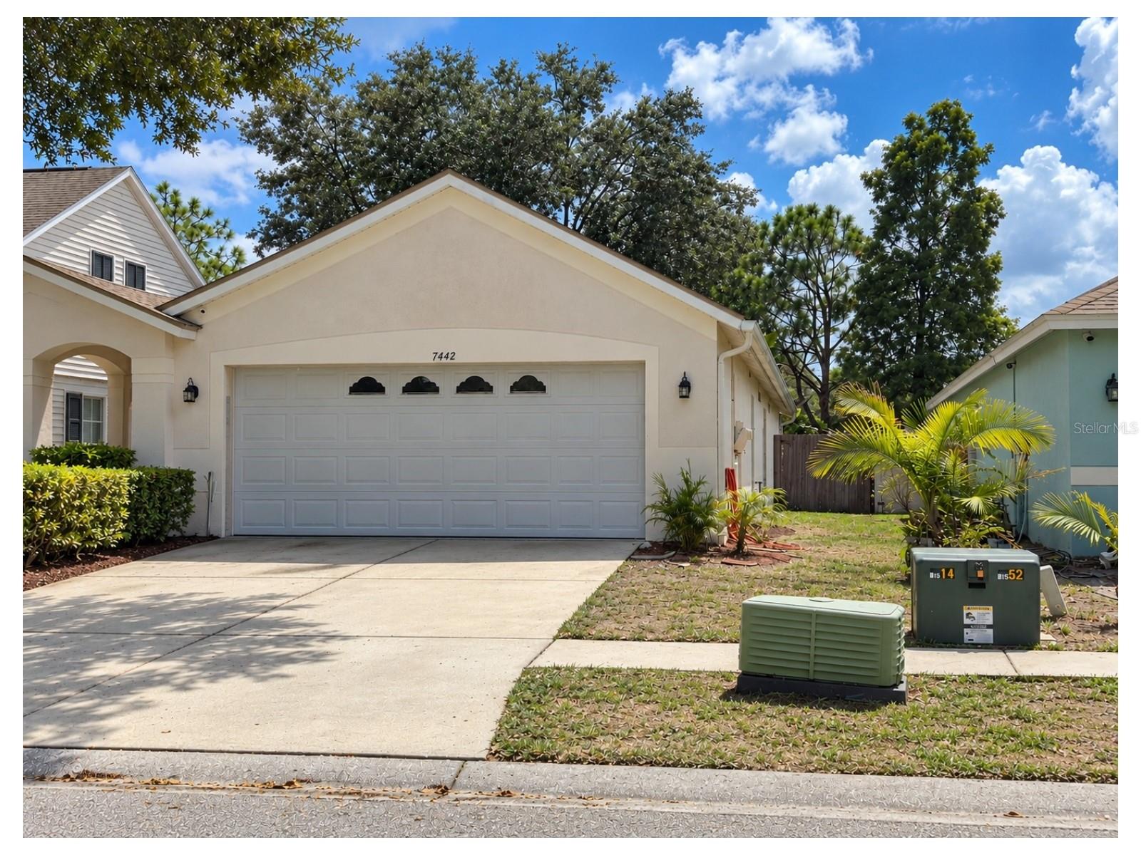 7442 OXFORD GARDEN CIR — photo 3