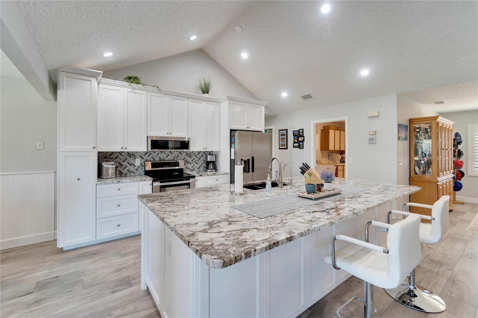 1839 WOLF LAUREL DR — photo 10