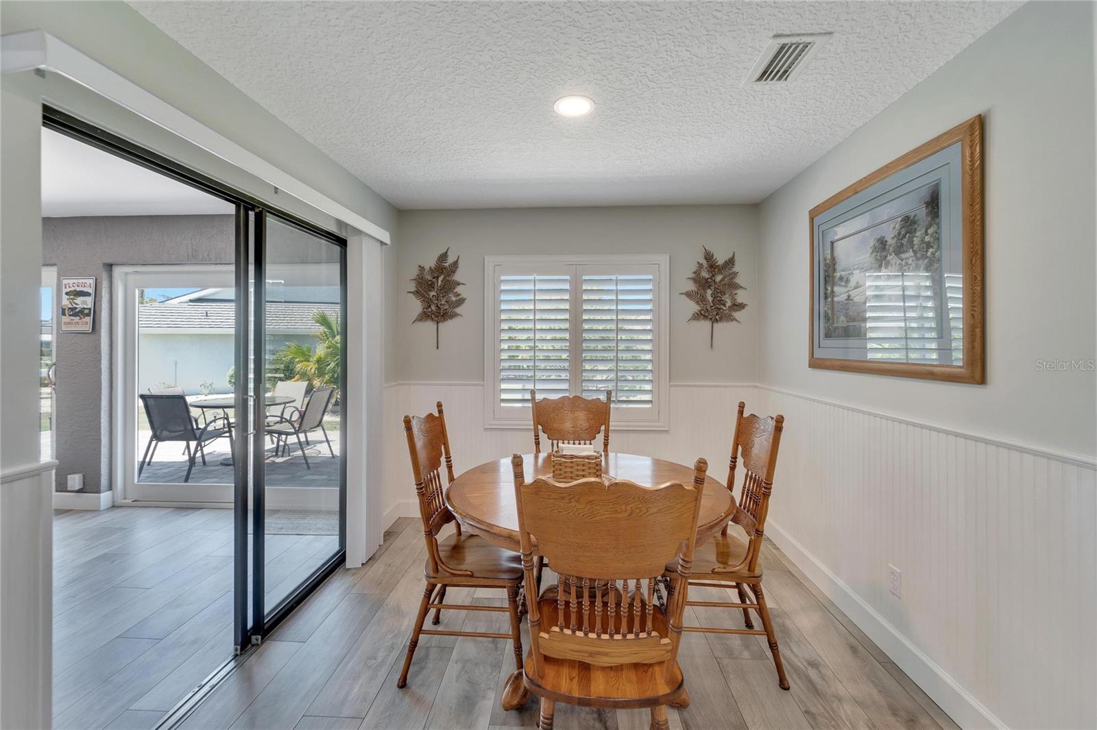 1839 WOLF LAUREL DR — photo 17