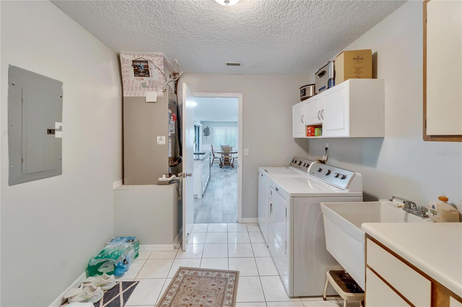 1839 WOLF LAUREL DR — photo 16
