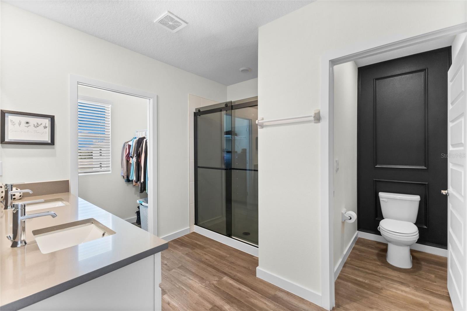 9728 CRESCENT RAY DR — photo 36