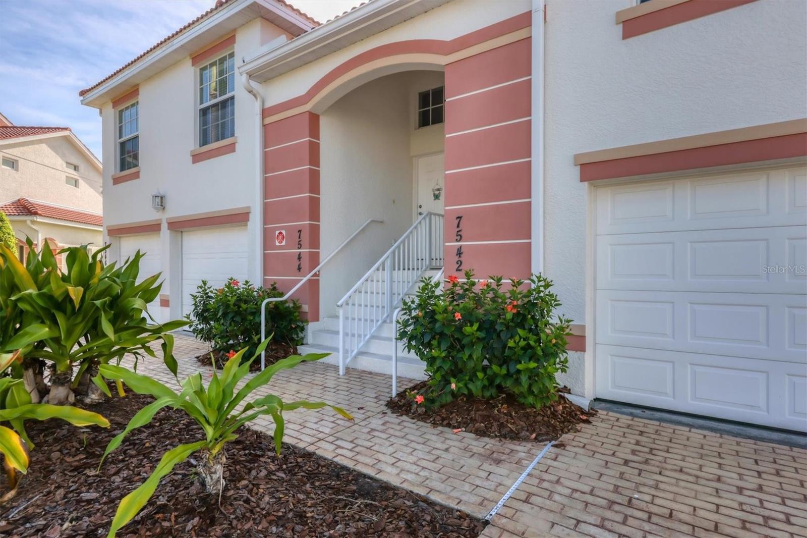 7542 MARSH ORCHID CIR #7542 — photo 5