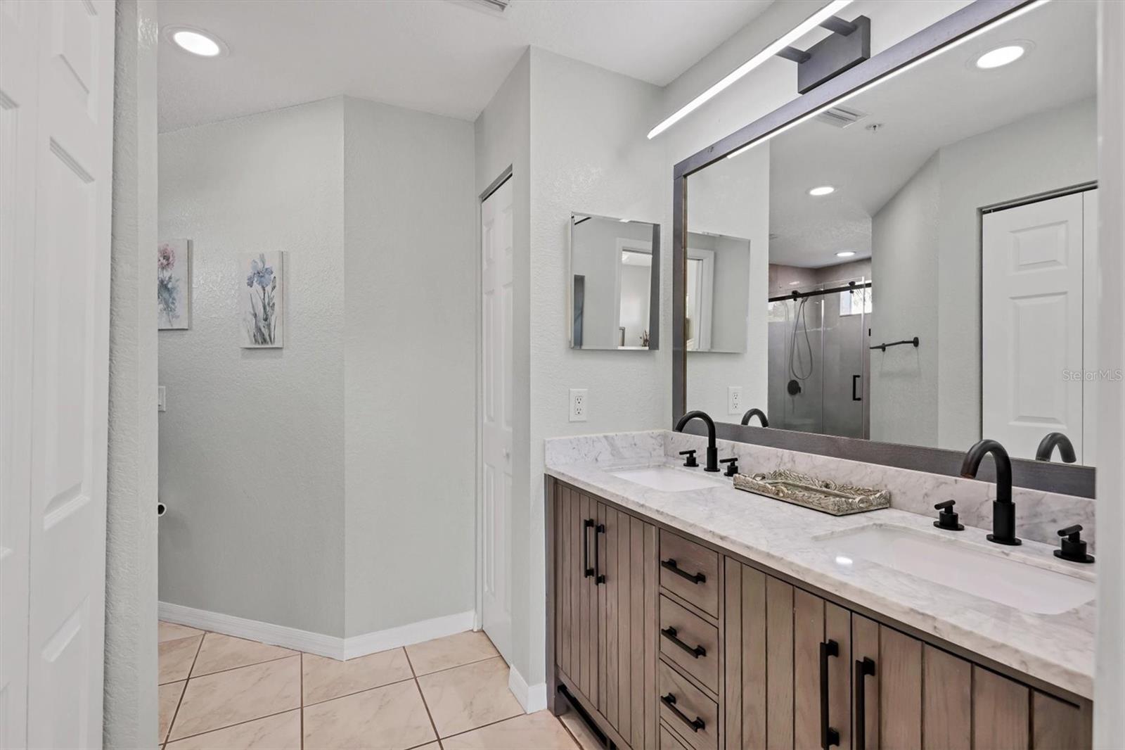 7542 MARSH ORCHID CIR #7542 — photo 24