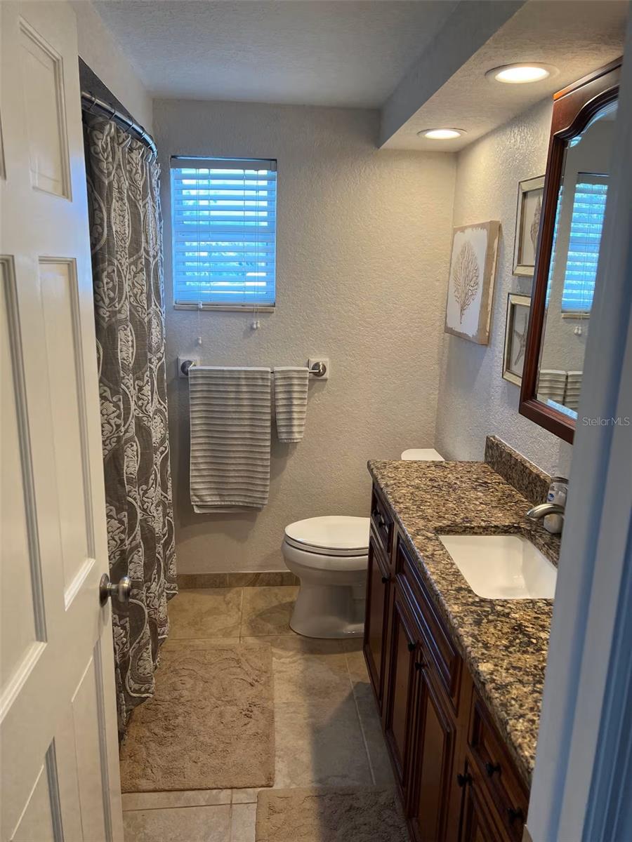 6403 EVERGREEN AVE — photo 13