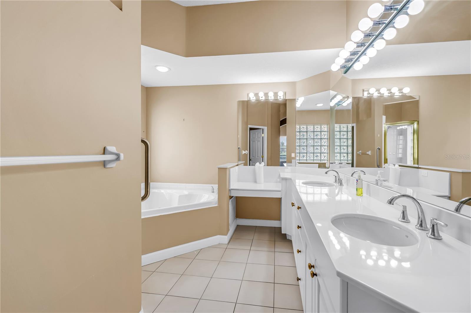 9724 SAGO POINT DR — photo 27