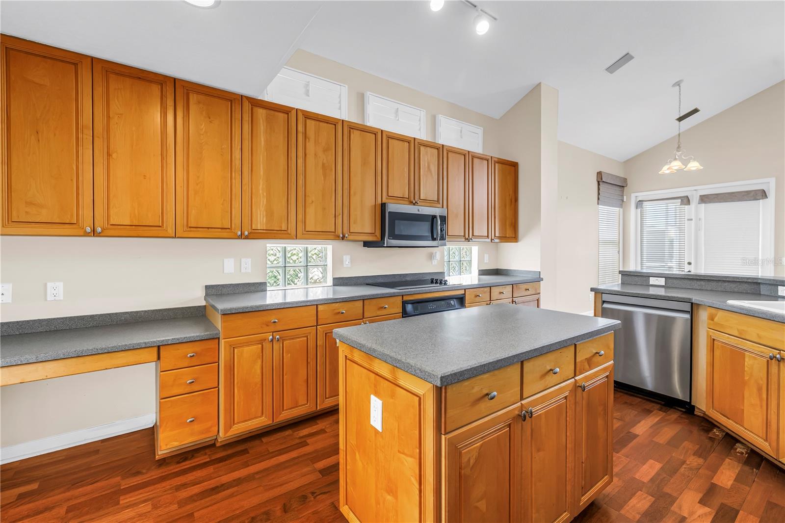 9724 SAGO POINT DR — photo 12