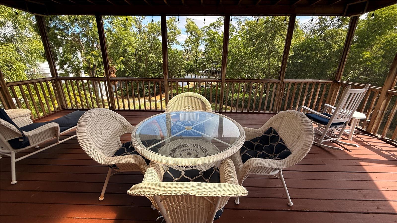124 HAMMOCK RD — photo 8