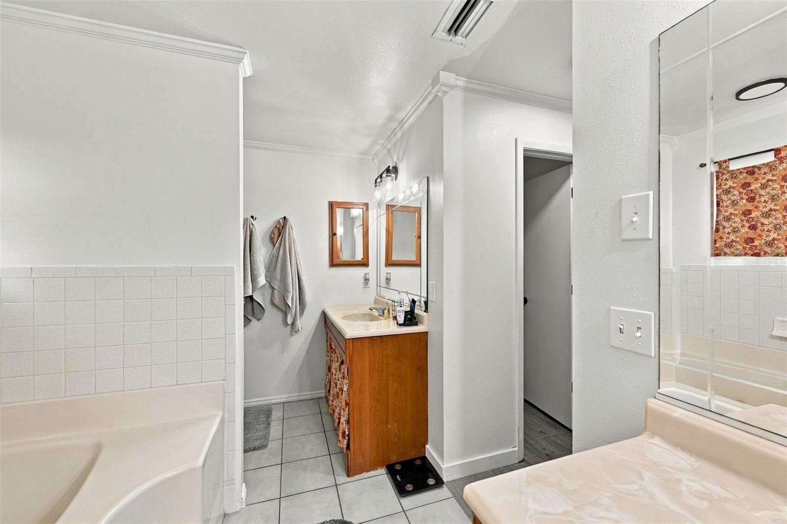 9124 CAREY RD — photo 33