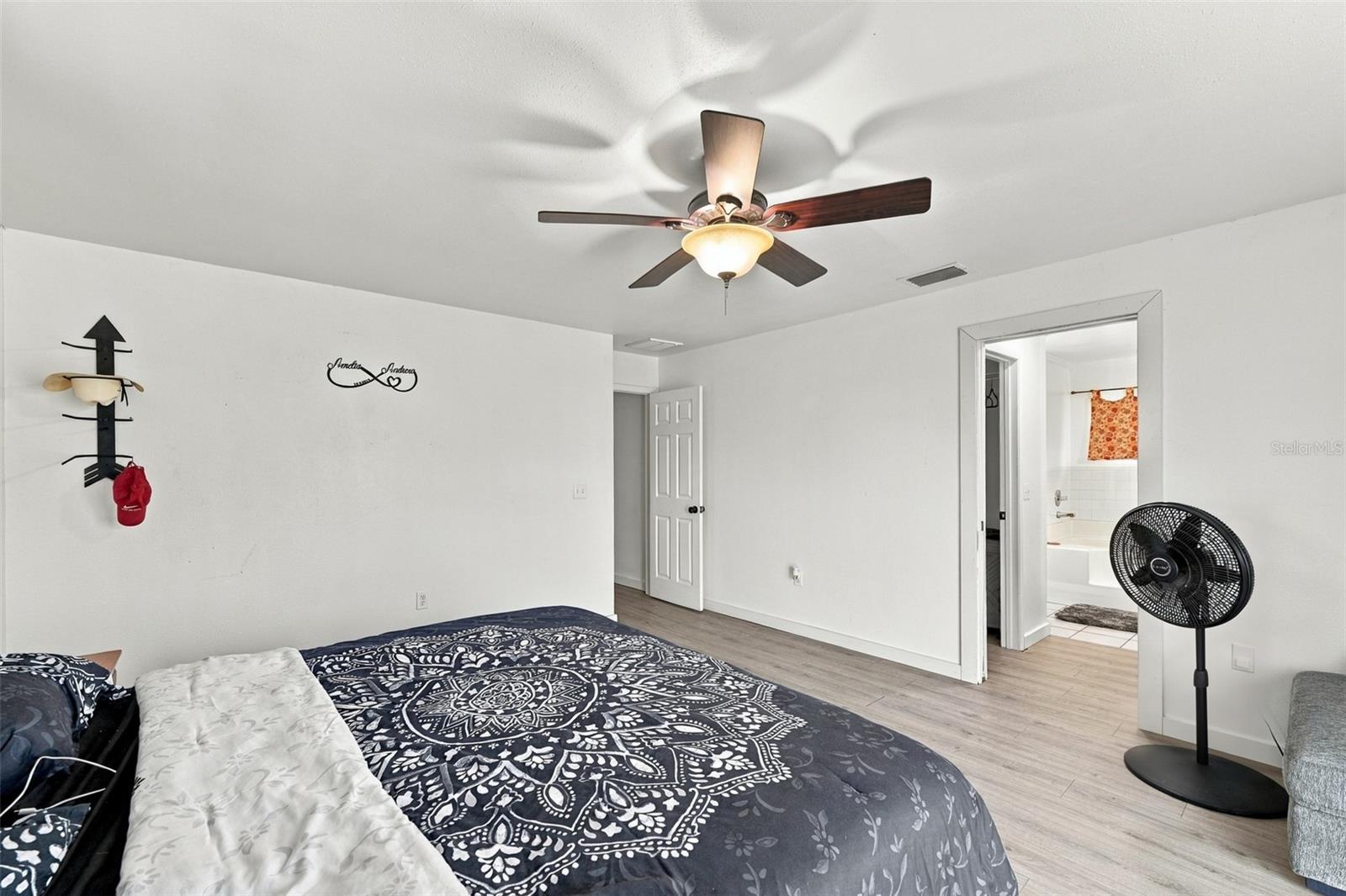 9124 CAREY RD — photo 31