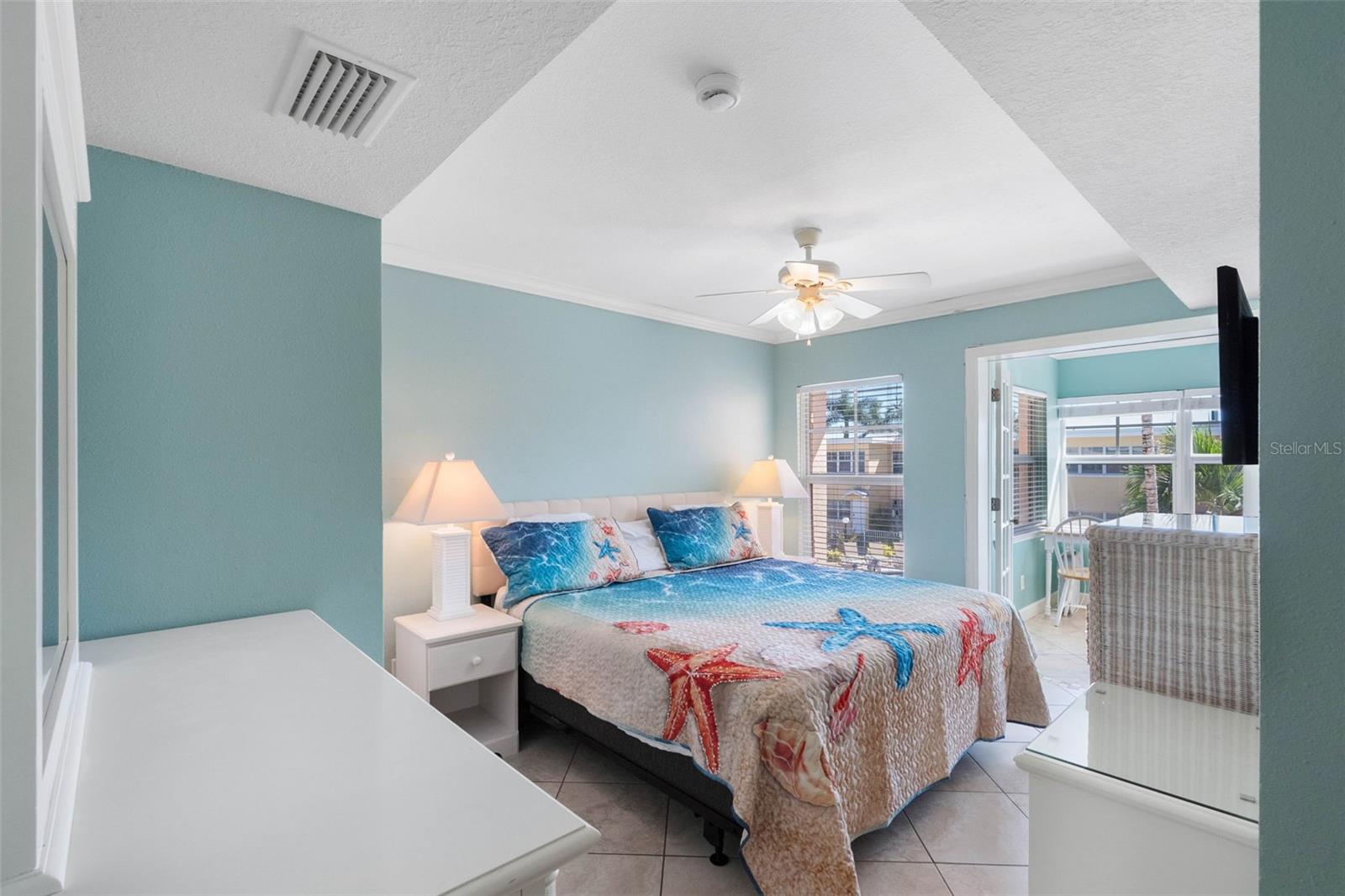 19417 GULF BLVD #B204 — photo 23