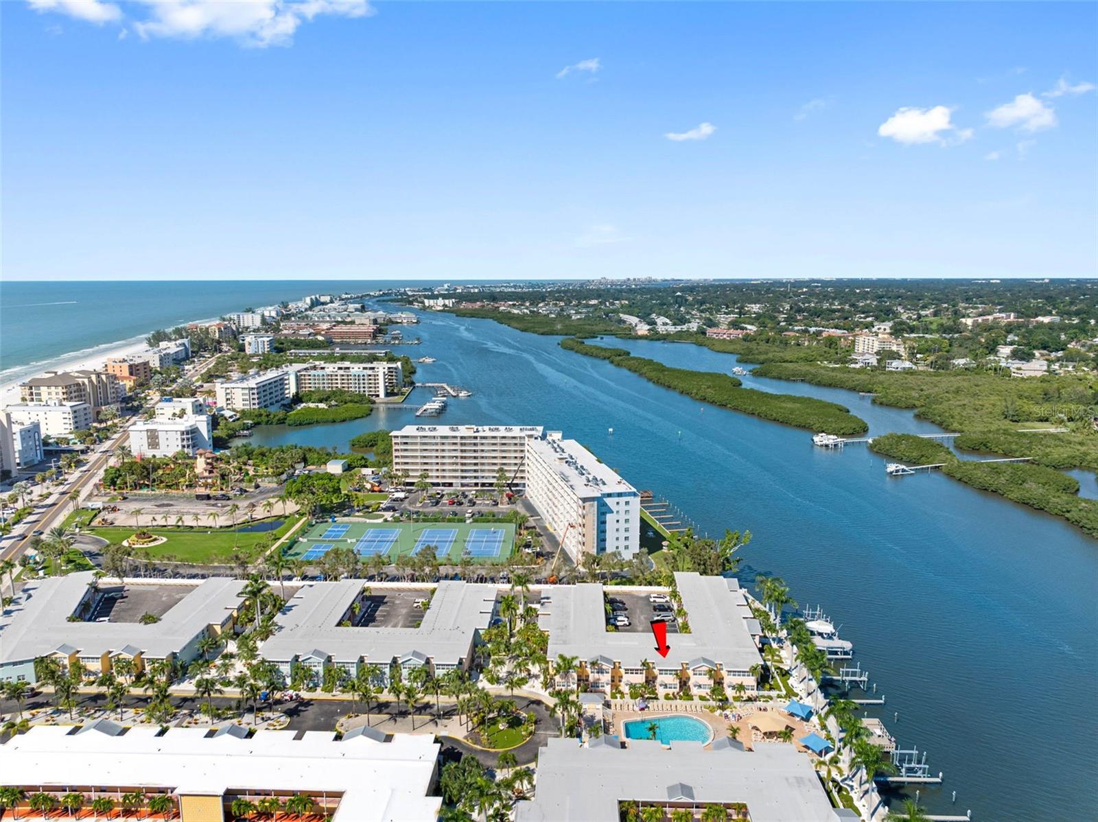 19417 GULF BLVD #B204 — photo 36