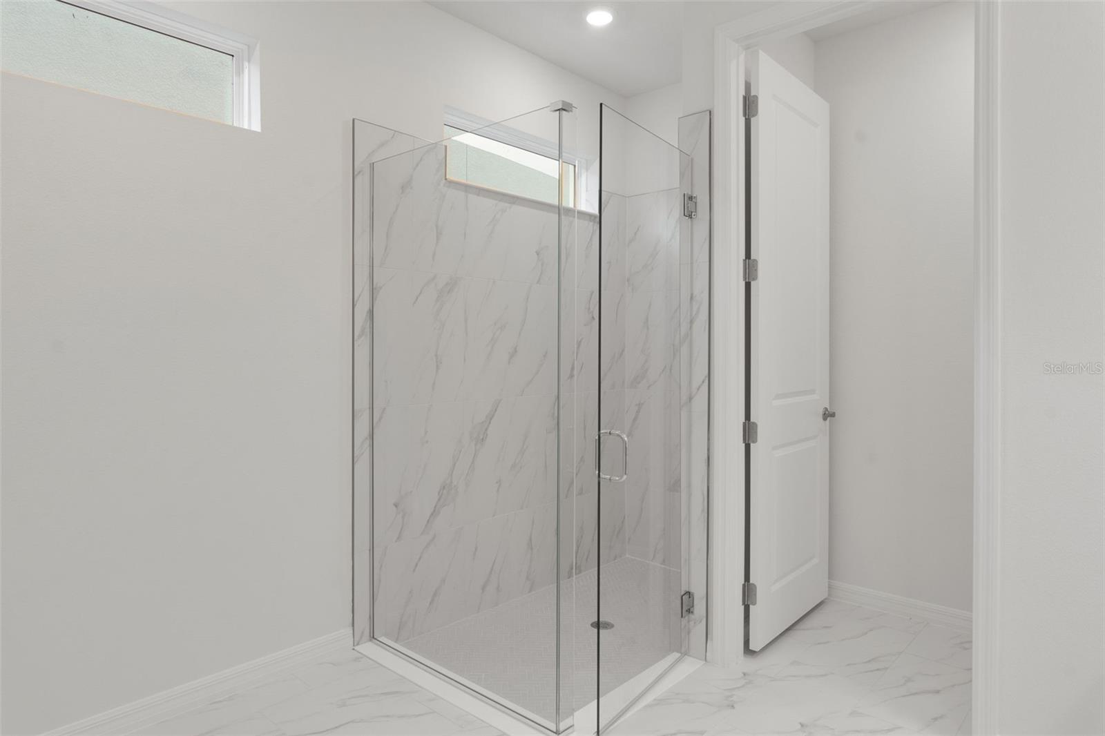 17572 VALLEYWOOD PKWY — photo 9
