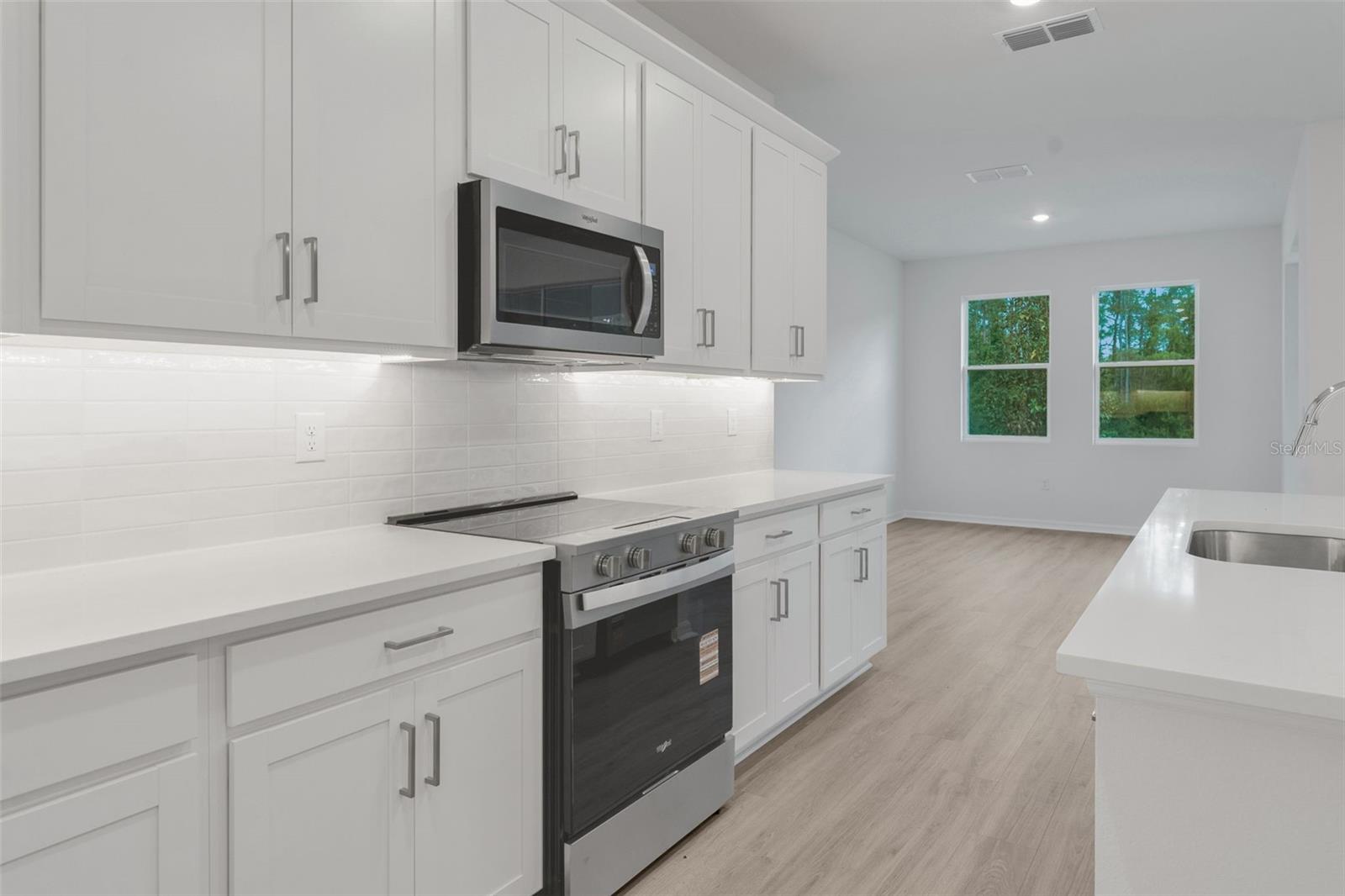 17572 VALLEYWOOD PKWY — photo 22