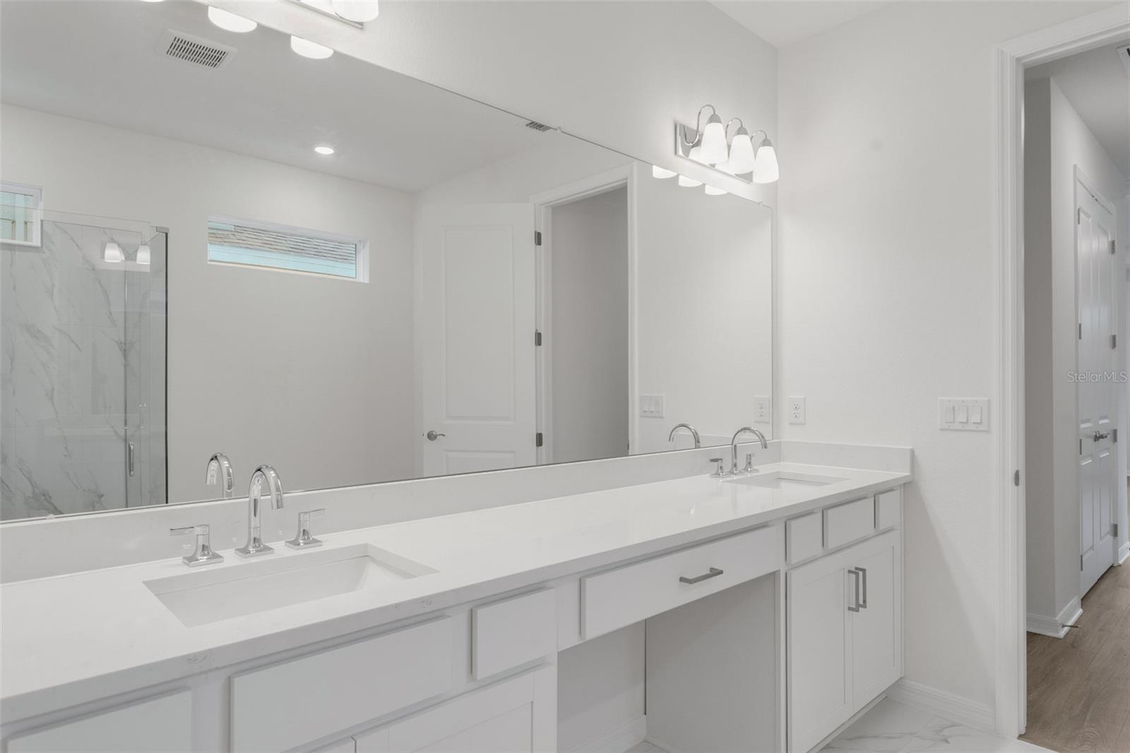 17572 VALLEYWOOD PKWY — photo 10
