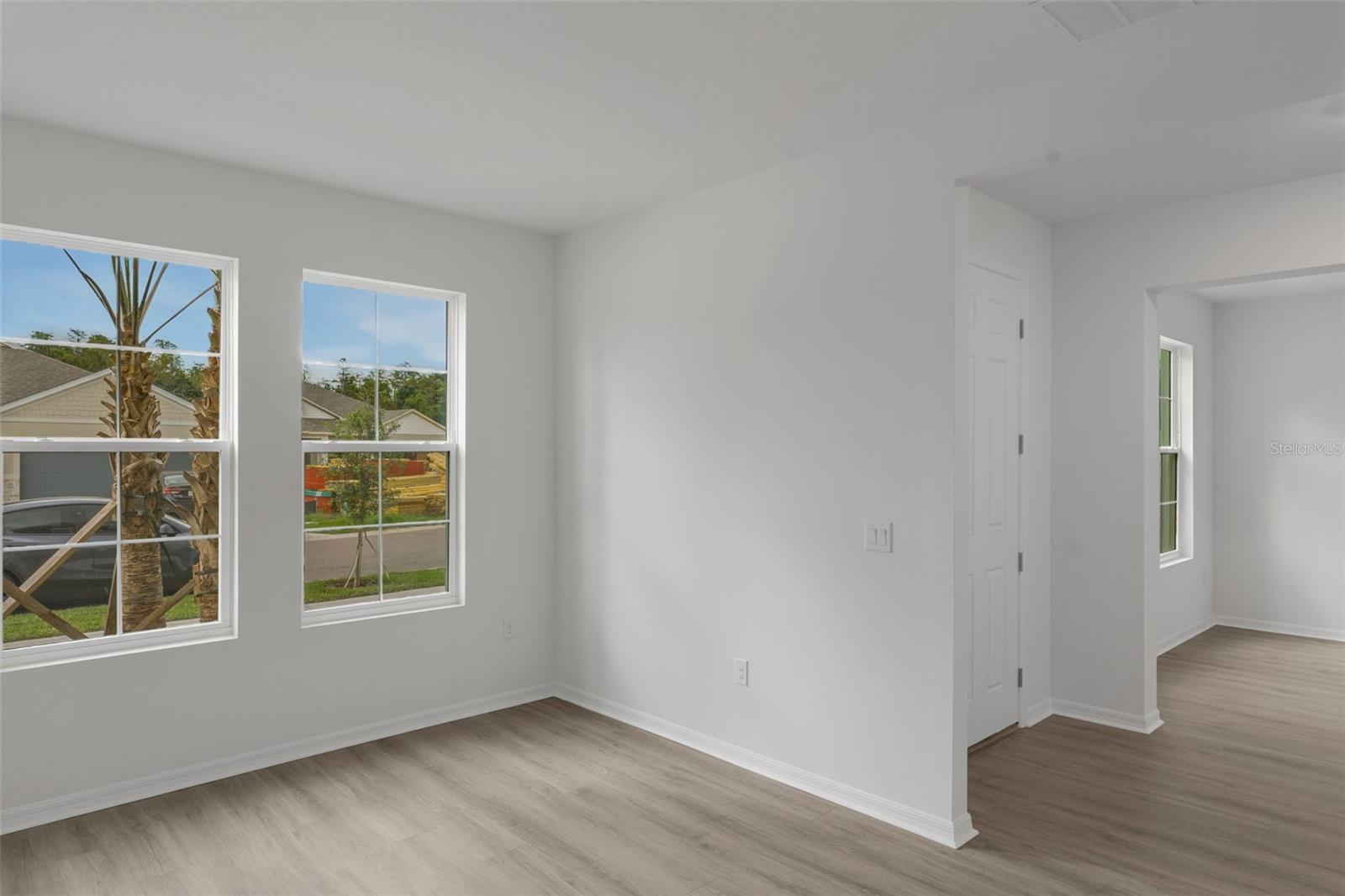 17572 VALLEYWOOD PKWY — photo 34