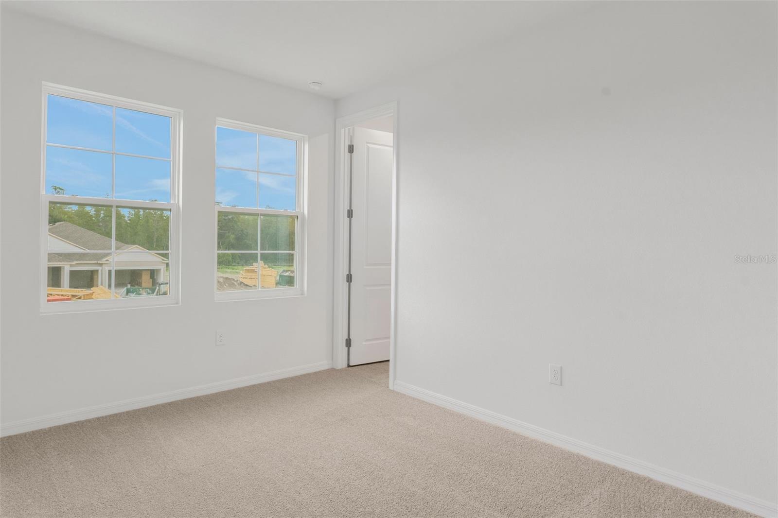 17572 VALLEYWOOD PKWY — photo 40