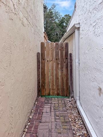 12233 SADDLE STRAP ROW — photo 34