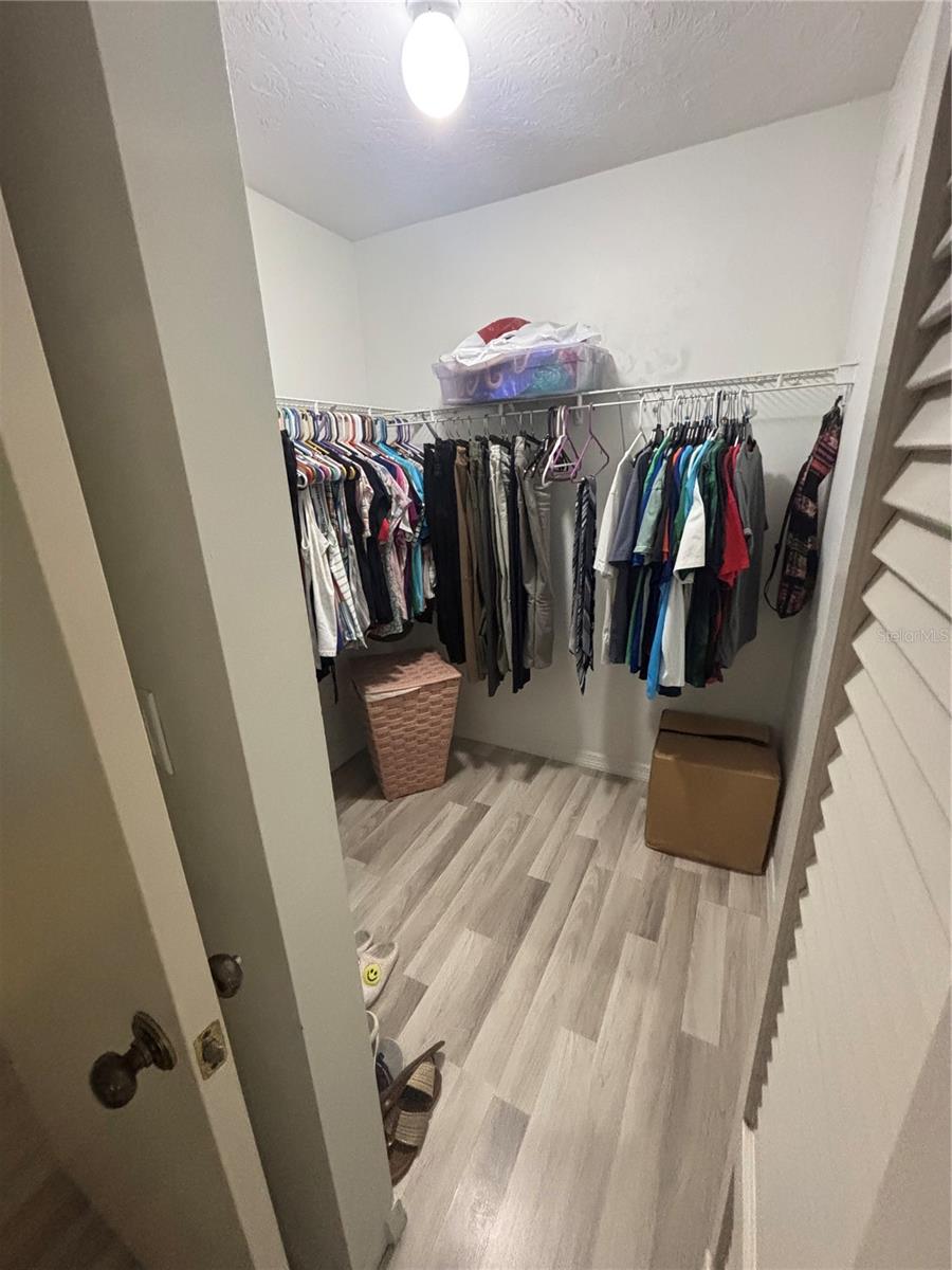 700 LEHIGH RD — photo 17