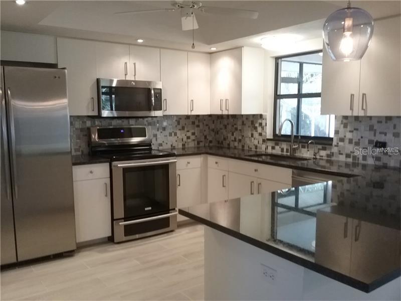 700 LEHIGH RD — photo 5