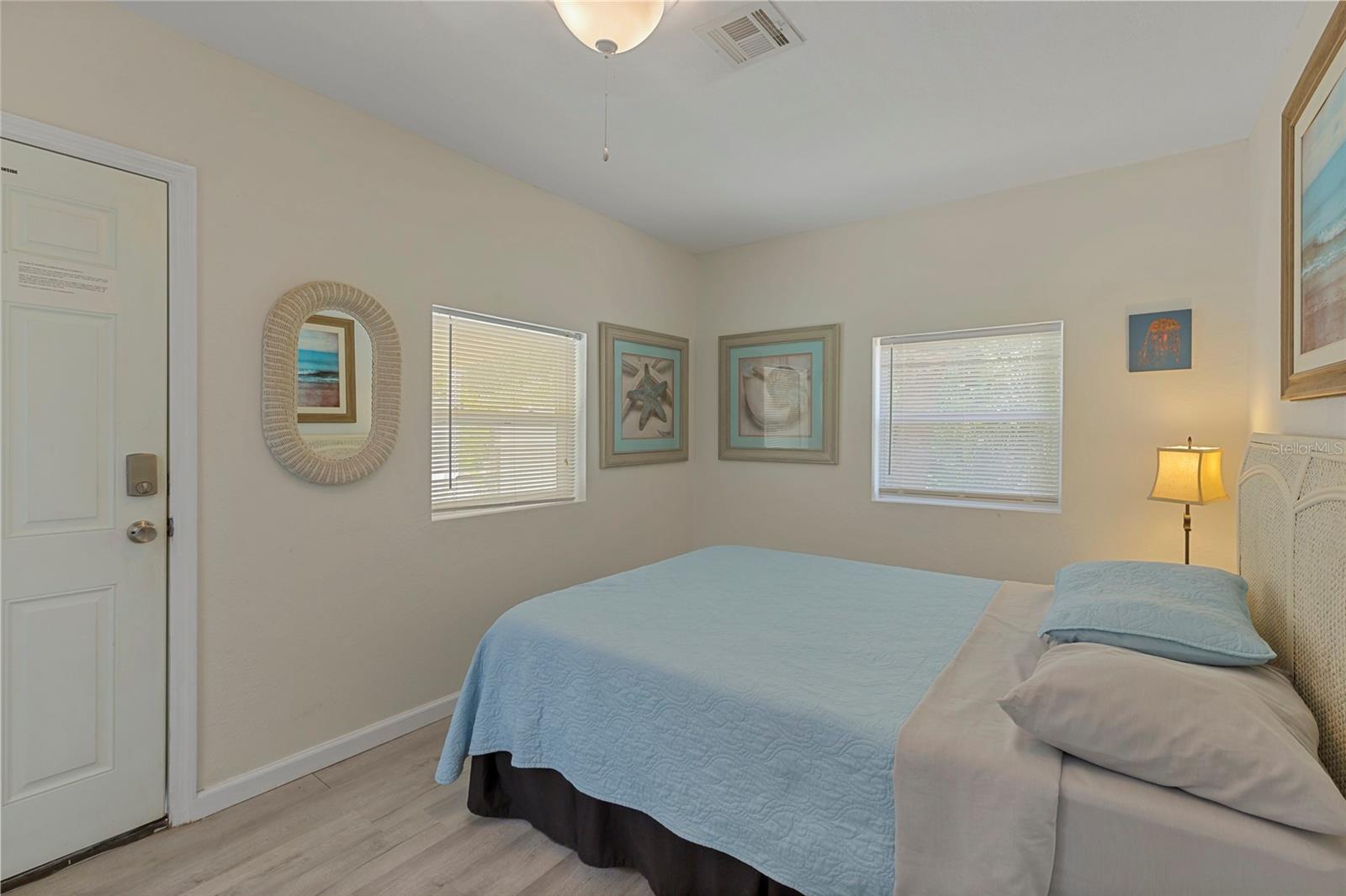 229 SHORE RD — photo 9