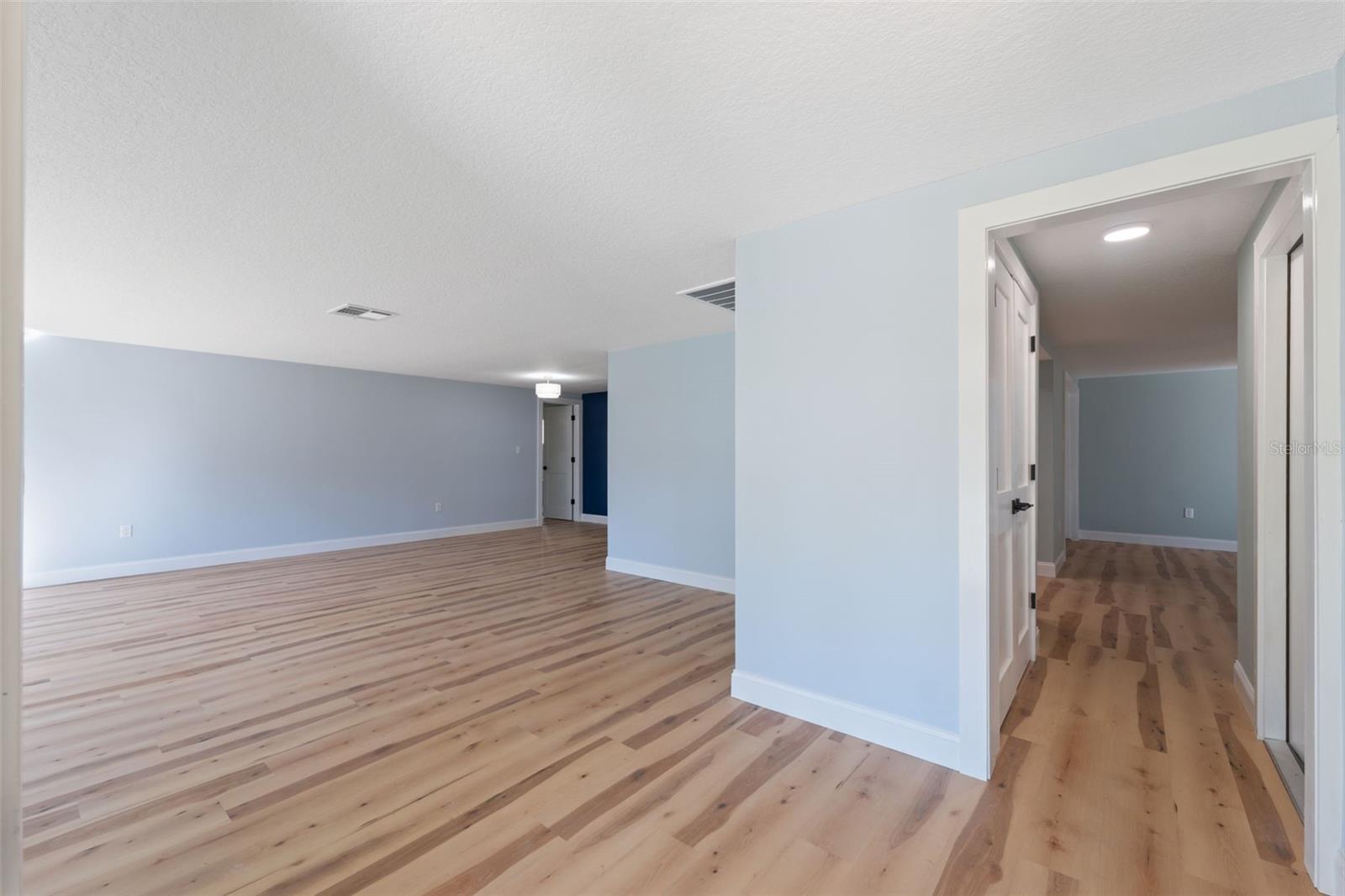 8103 GULF WAY — photo 21