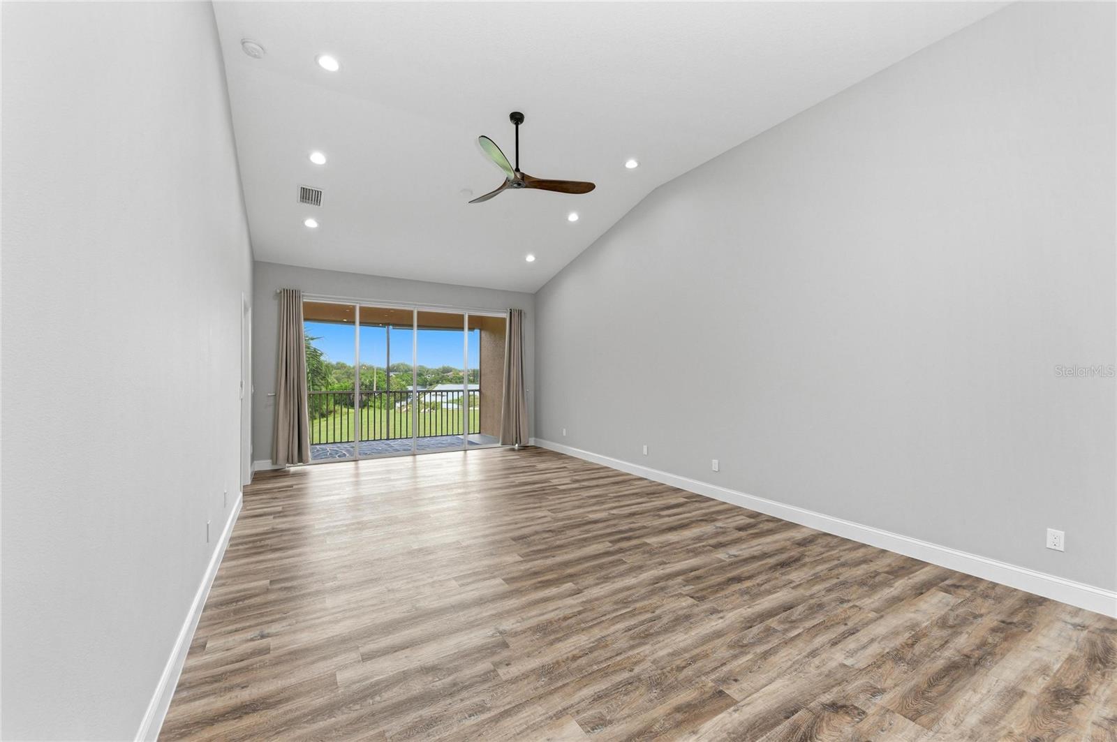 5645 KEY LARGO CT #5645 — photo 15