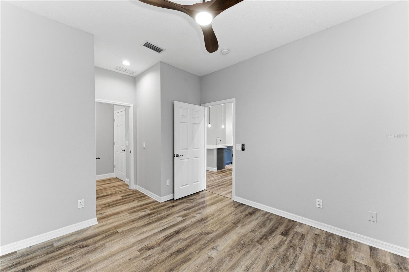 5645 KEY LARGO CT #5645 — photo 46