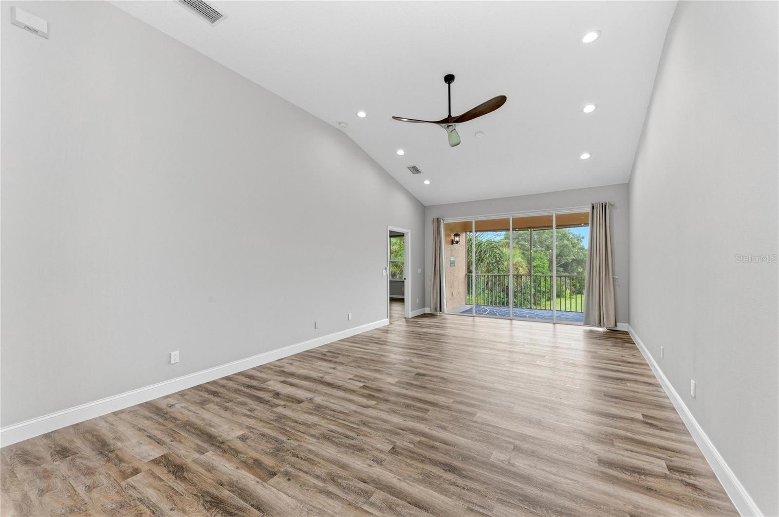 5645 KEY LARGO CT #5645 — photo 16