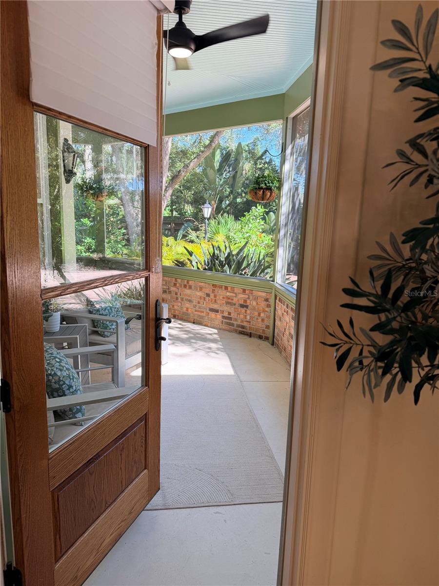 5903 RIVER FOREST CIR — photo 18