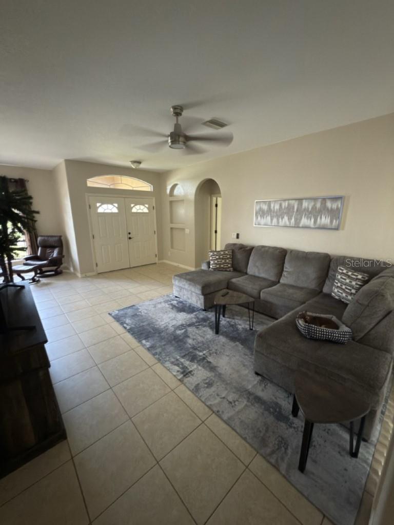 4258 MERMELL CIR — photo 12