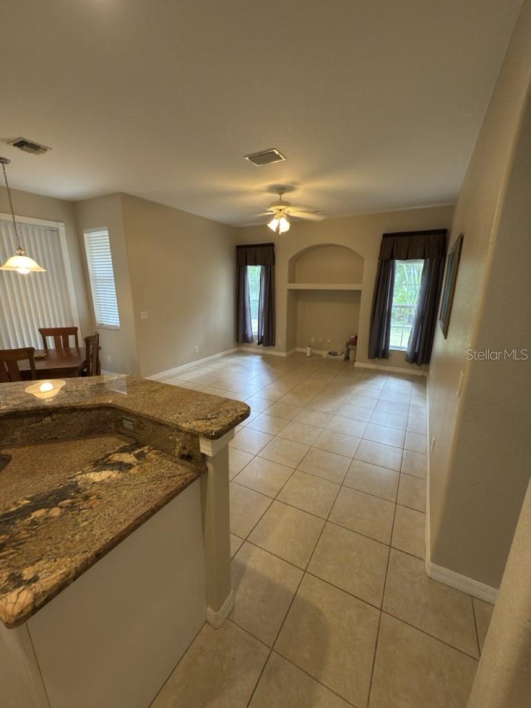 4258 MERMELL CIR — photo 9
