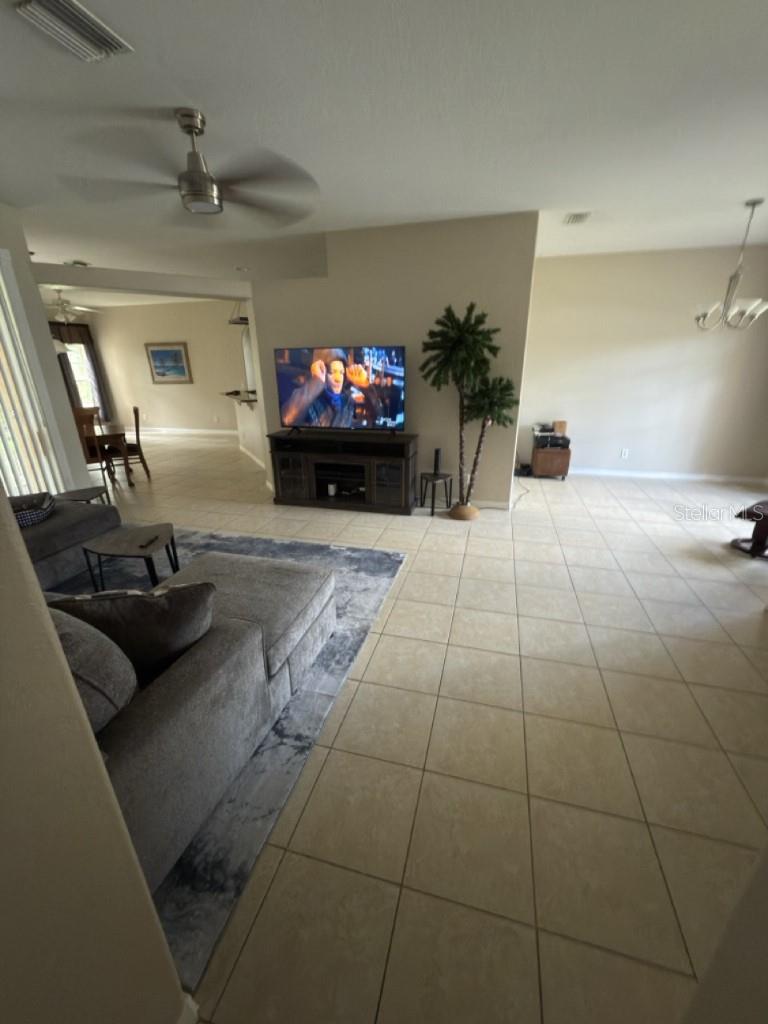 4258 MERMELL CIR — photo 5