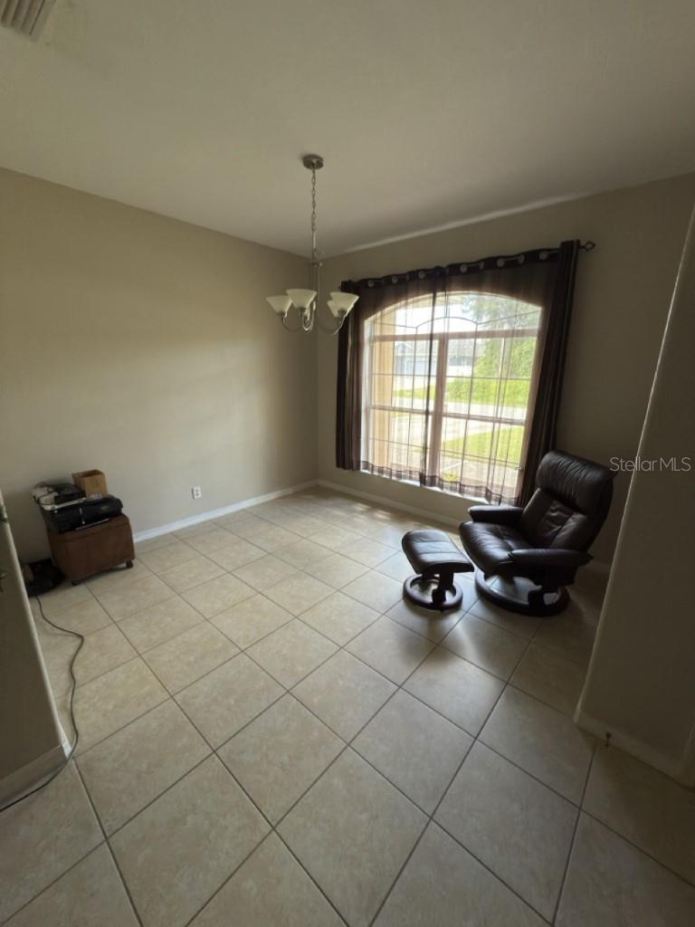 4258 MERMELL CIR — photo 11